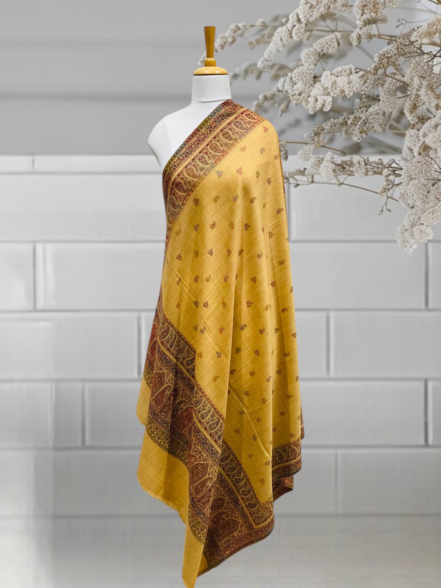 WOMEN SHAWLS