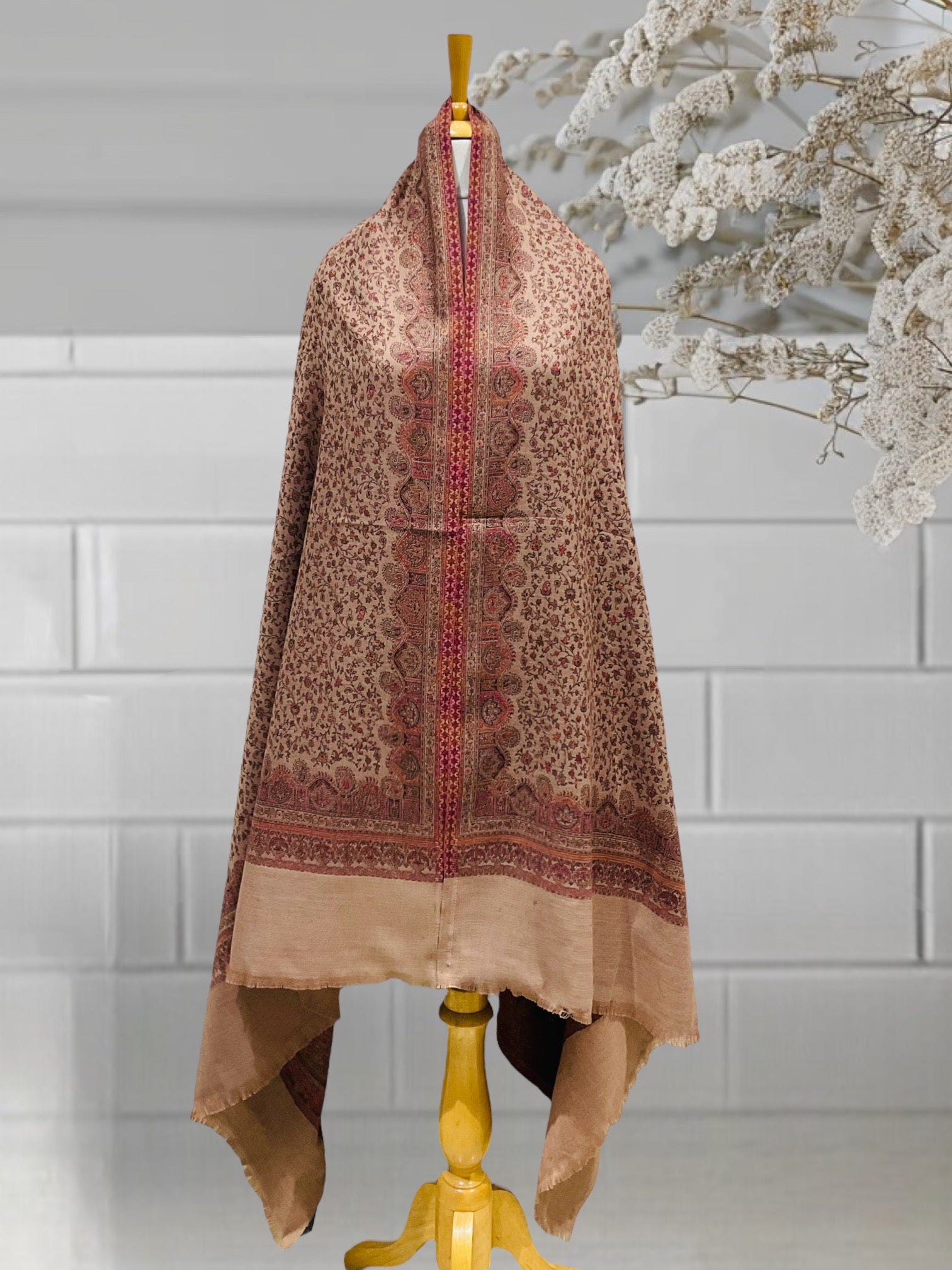 WOMEN SHAWLS