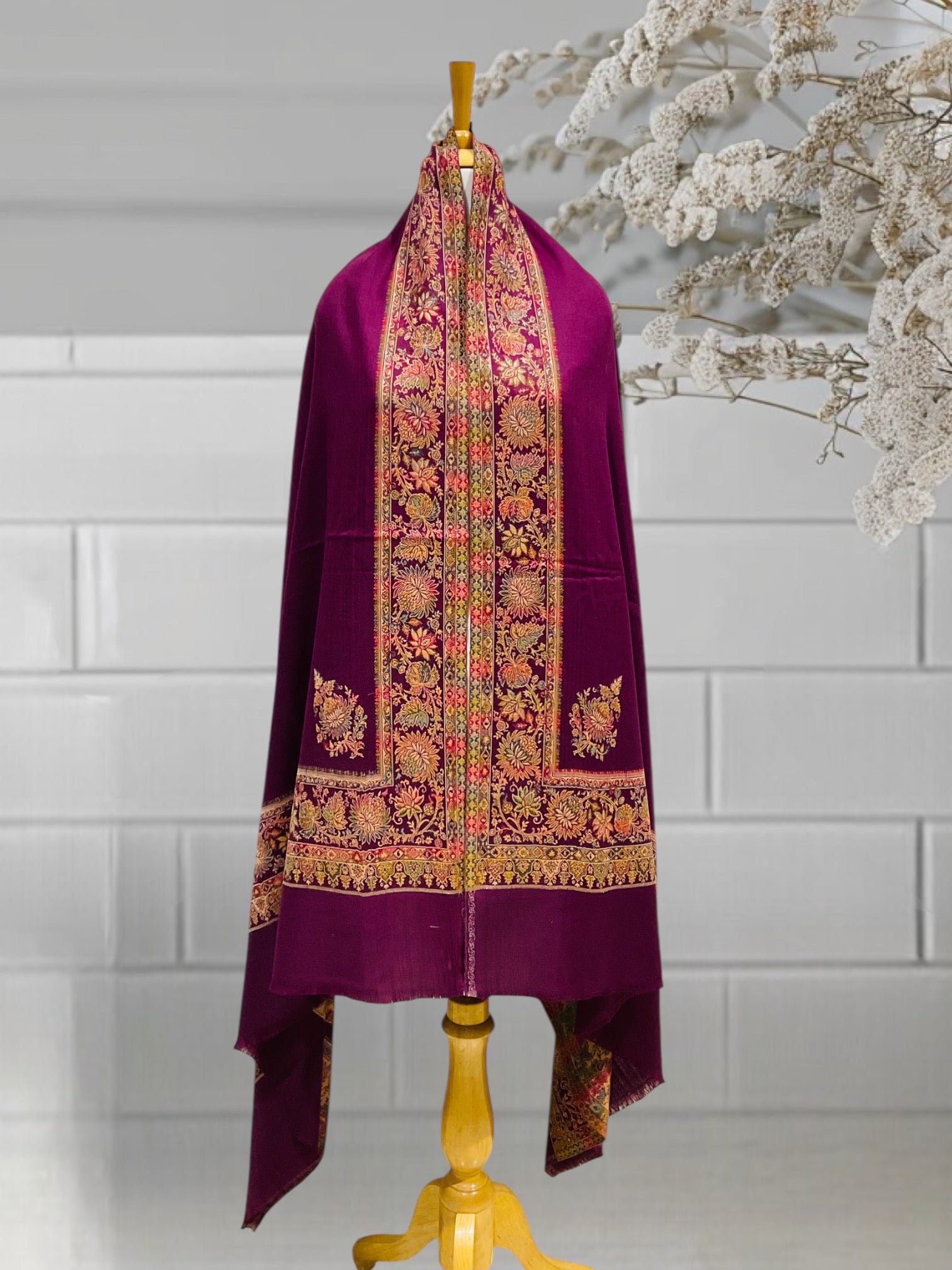 WOMEN SHAWLS