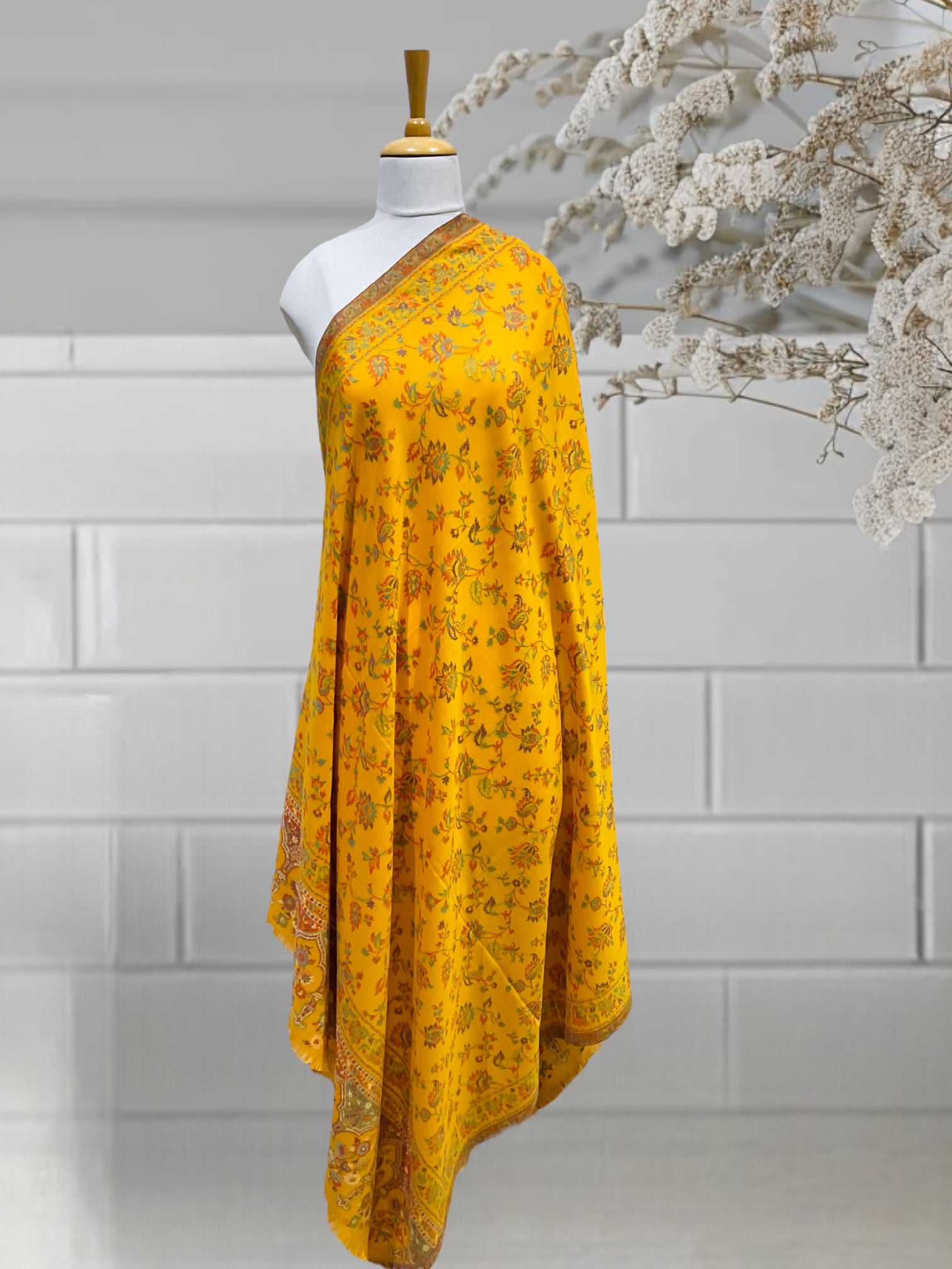 WOMEN SHAWLS