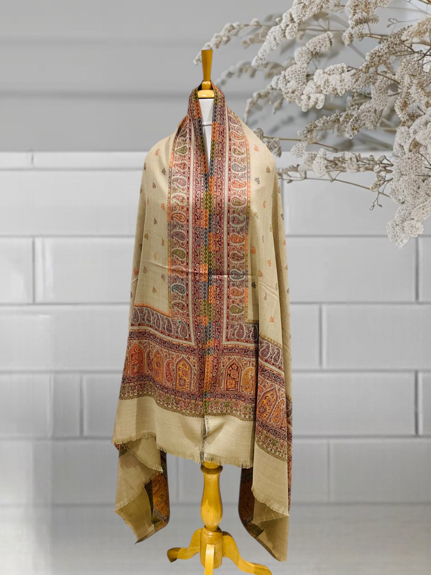 WOMEN SHAWLS