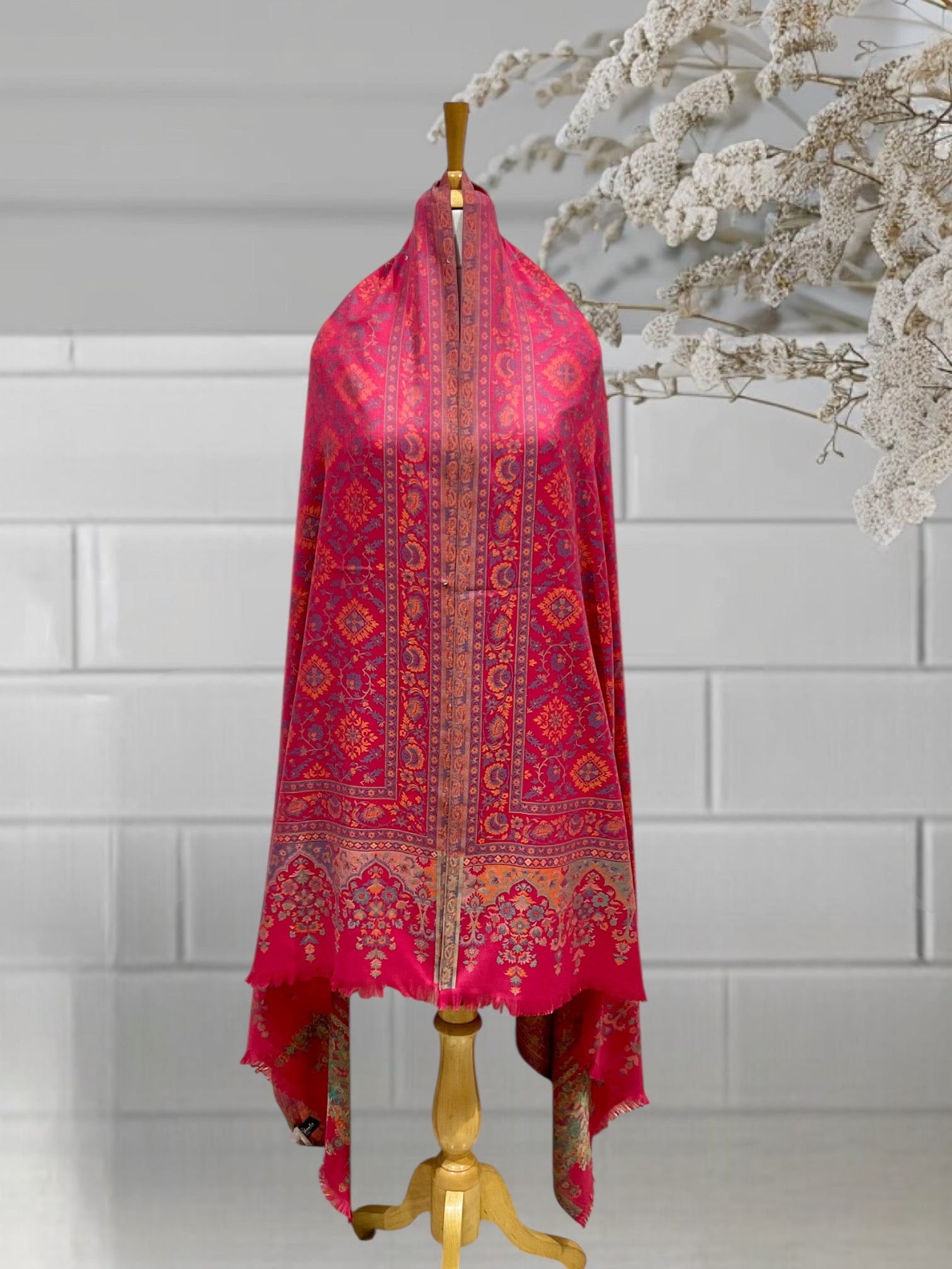 WOMEN SHAWLS