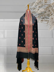 WOMEN SHAWLS
