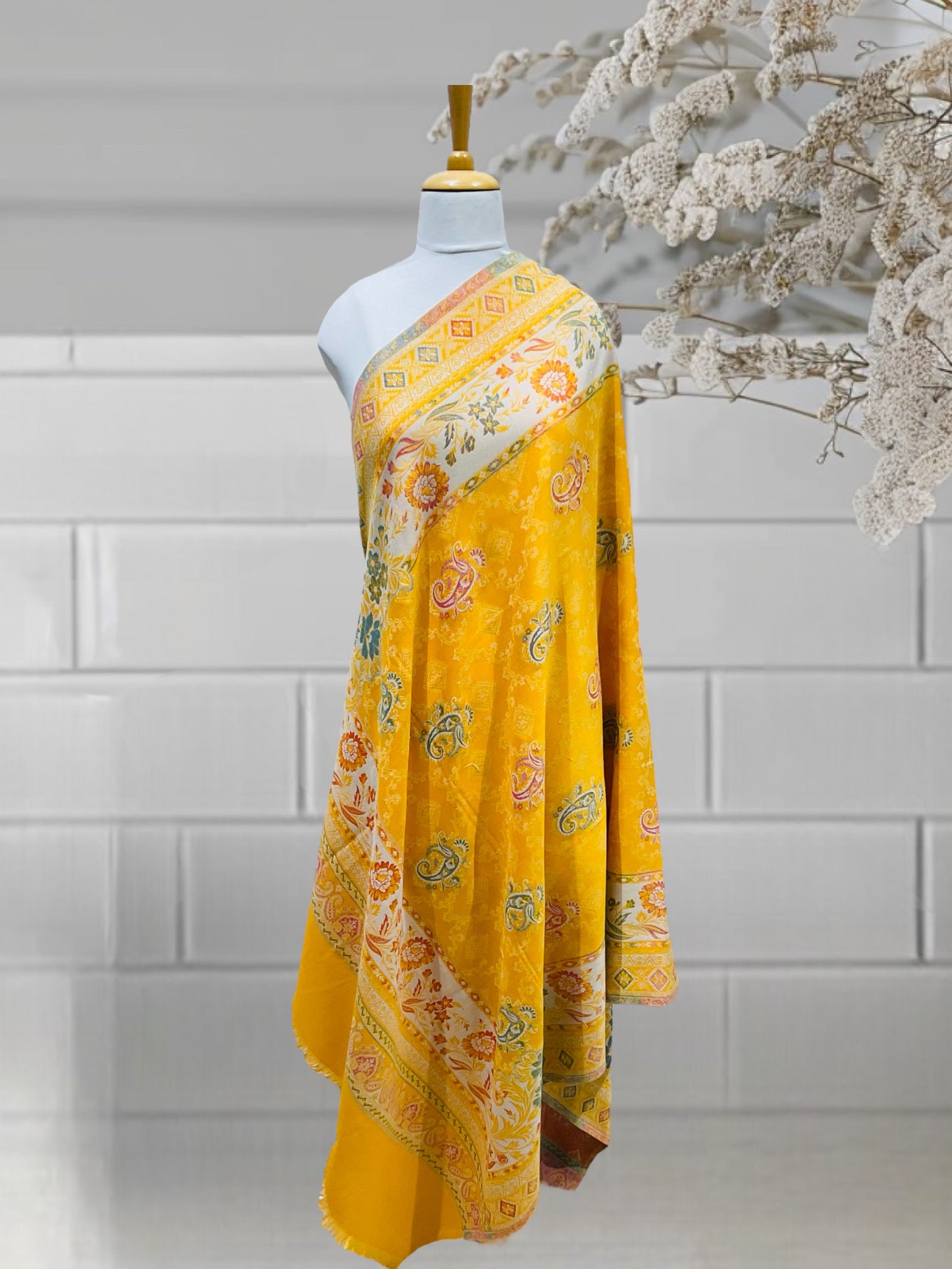 WOMEN SHAWLS