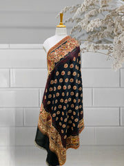 WOMEN SHAWLS