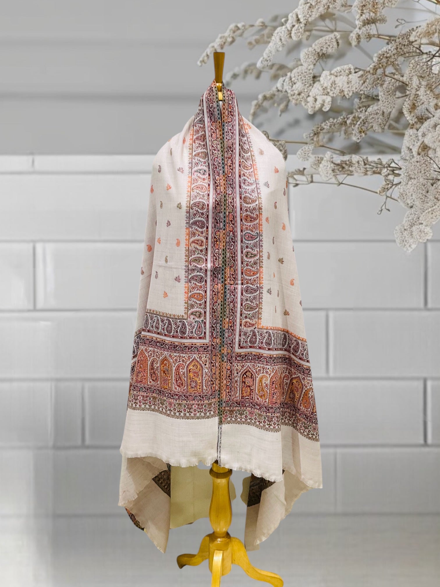 WOMEN SHAWLS