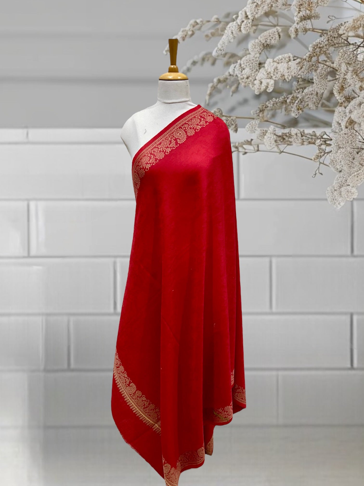 WOMEN SHAWLS