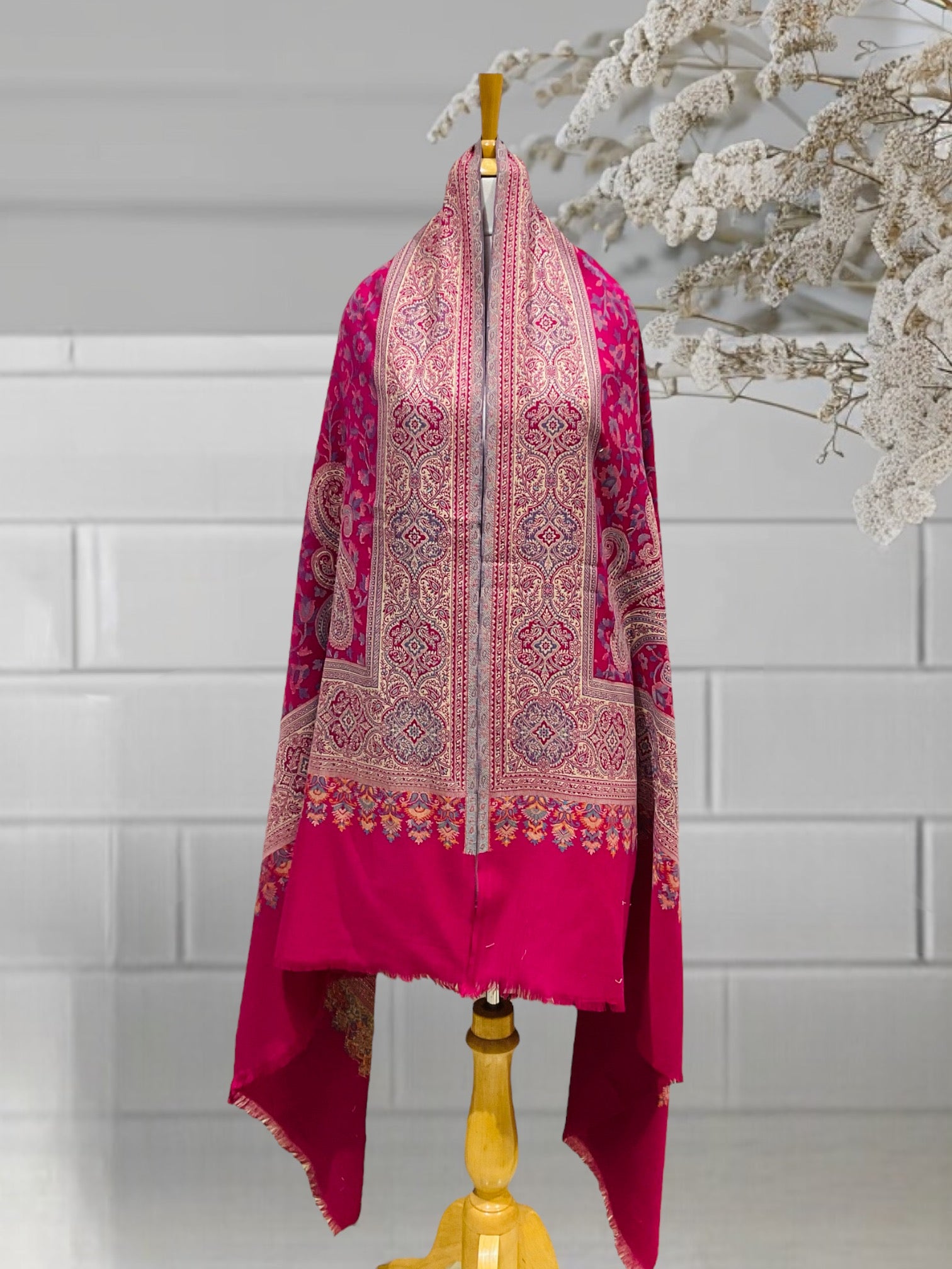 WOMEN SHAWLS