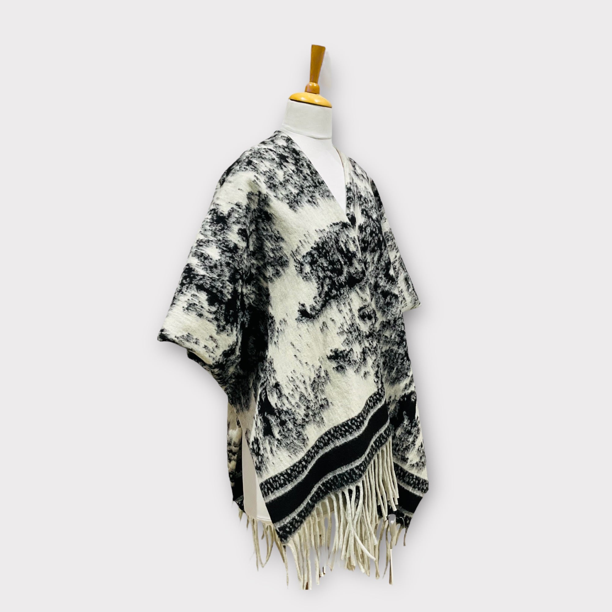 WOMEN  SHRUG