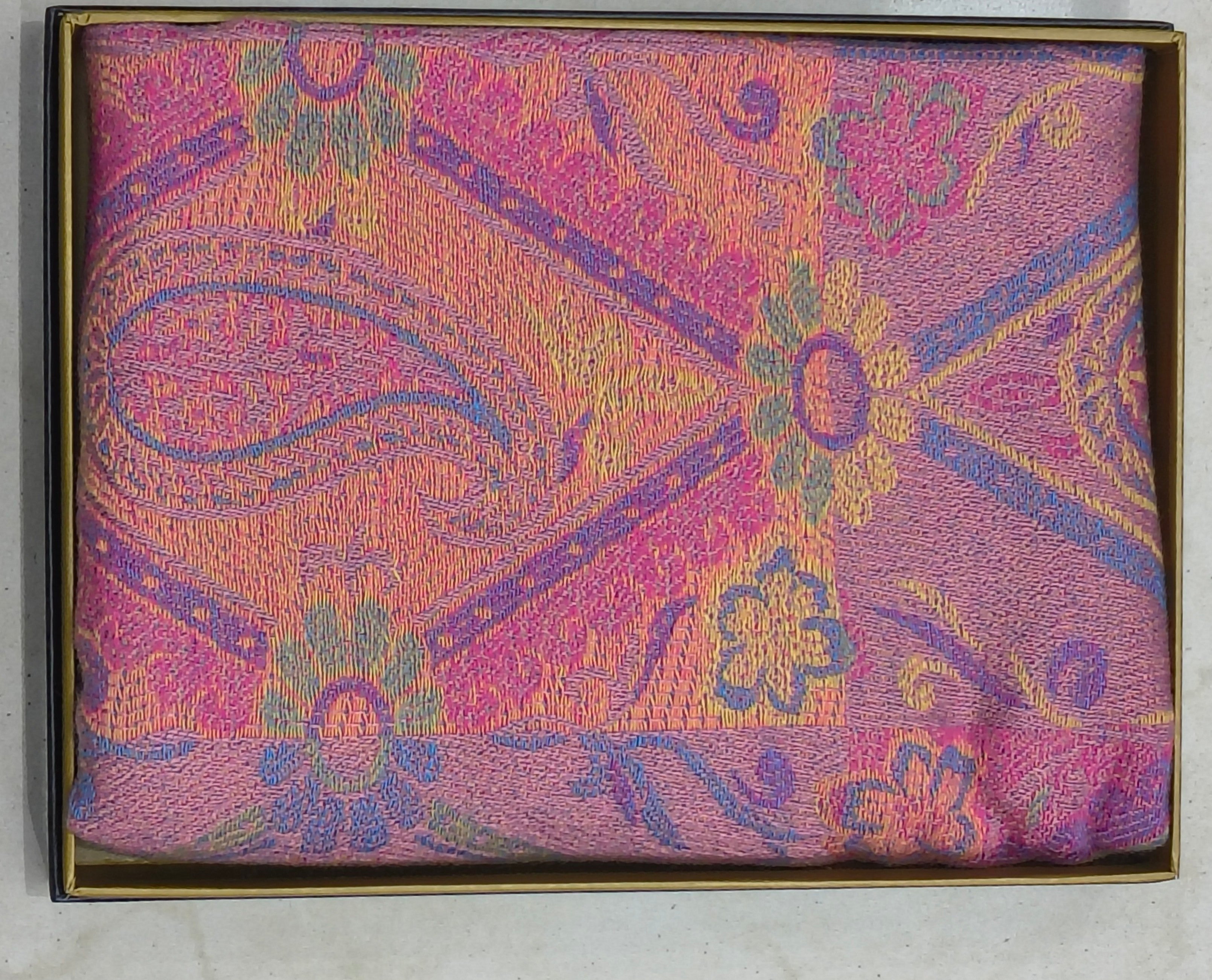 WOMEN'S WOOLEN STOLE