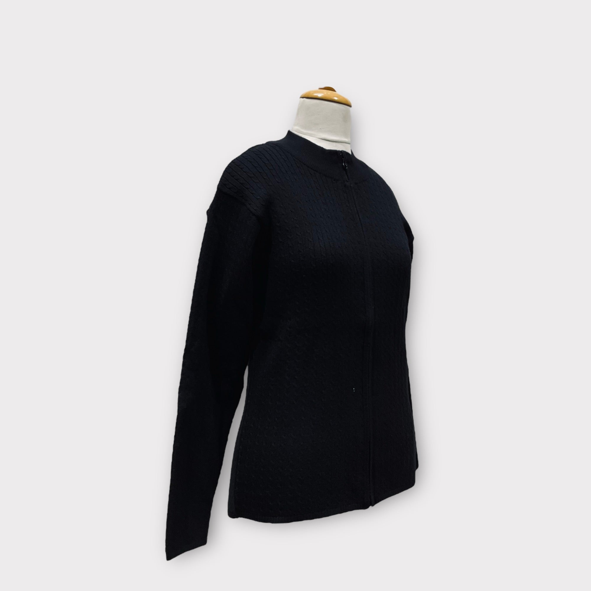 WOMEN SWEATER