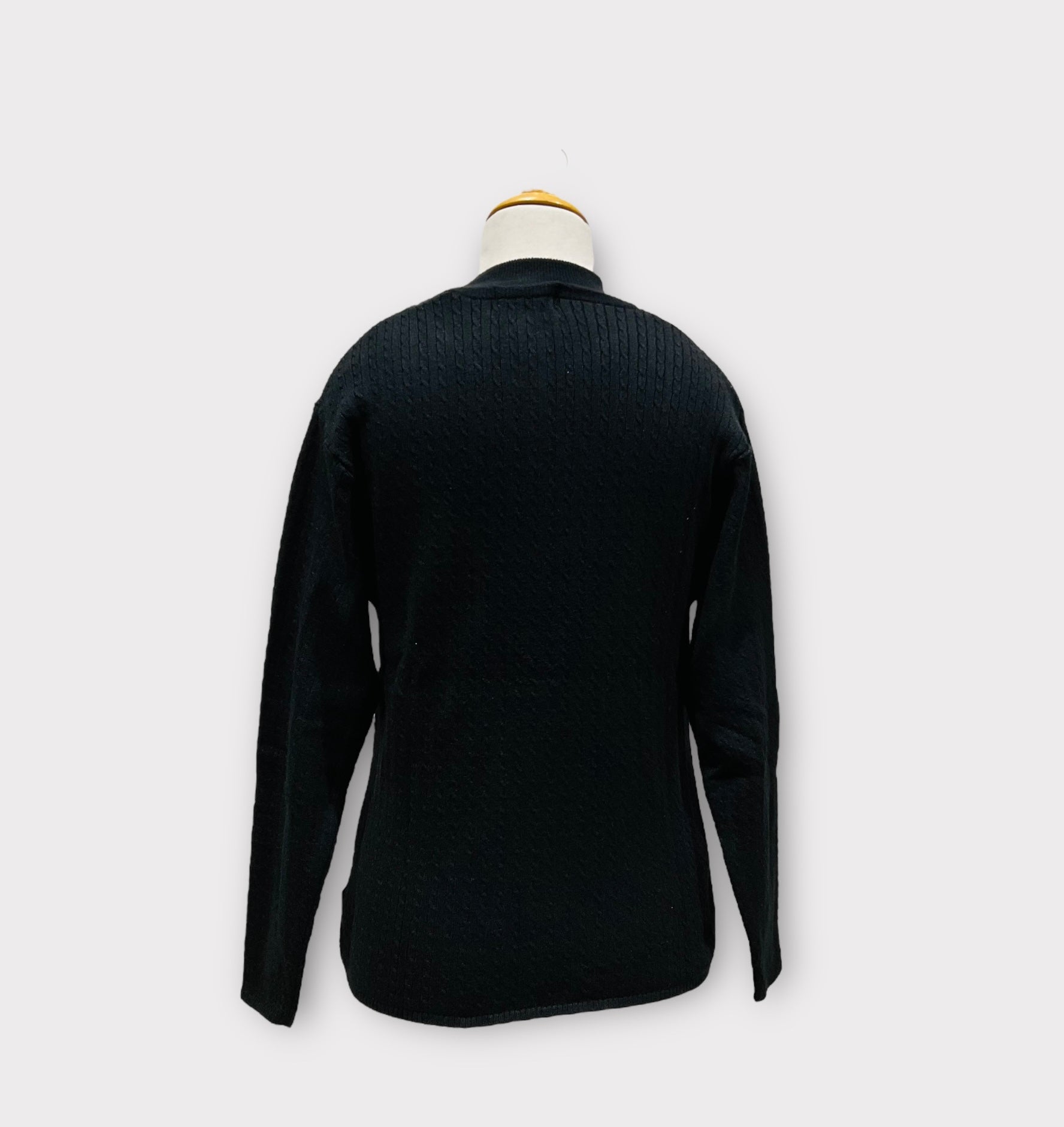 WOMEN SWEATER
