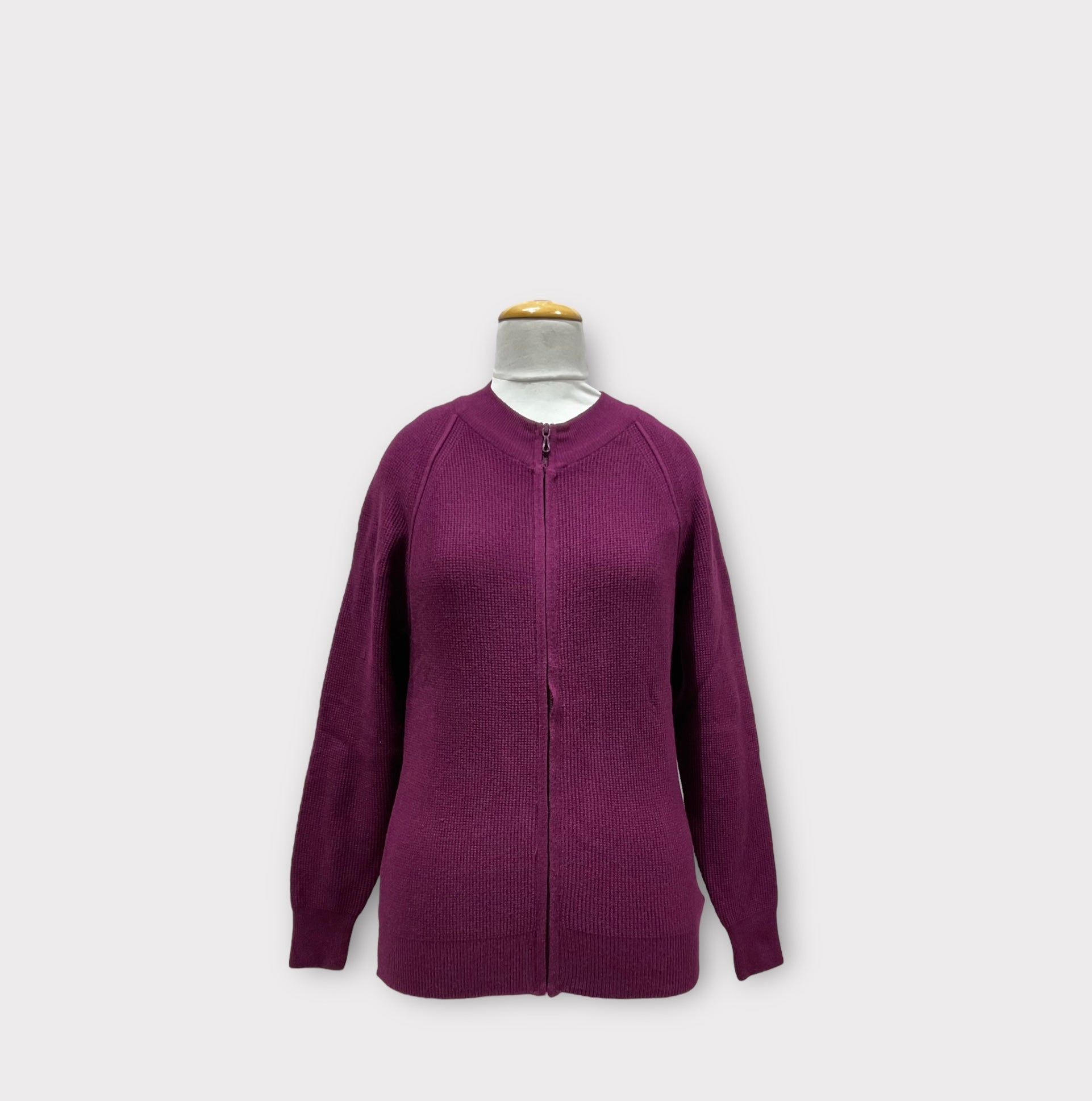 WOMEN SWEATER