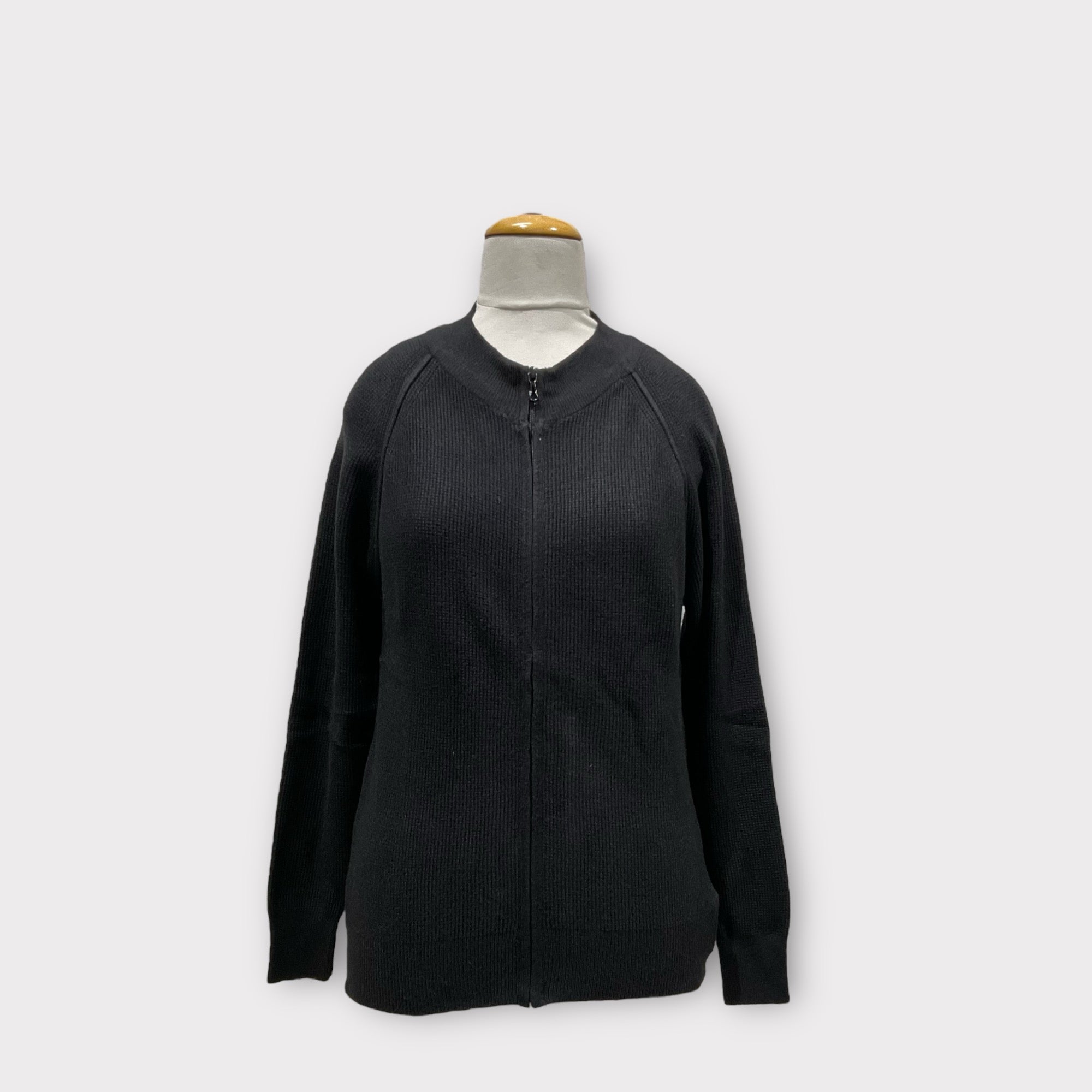 WOMEN SWEATER