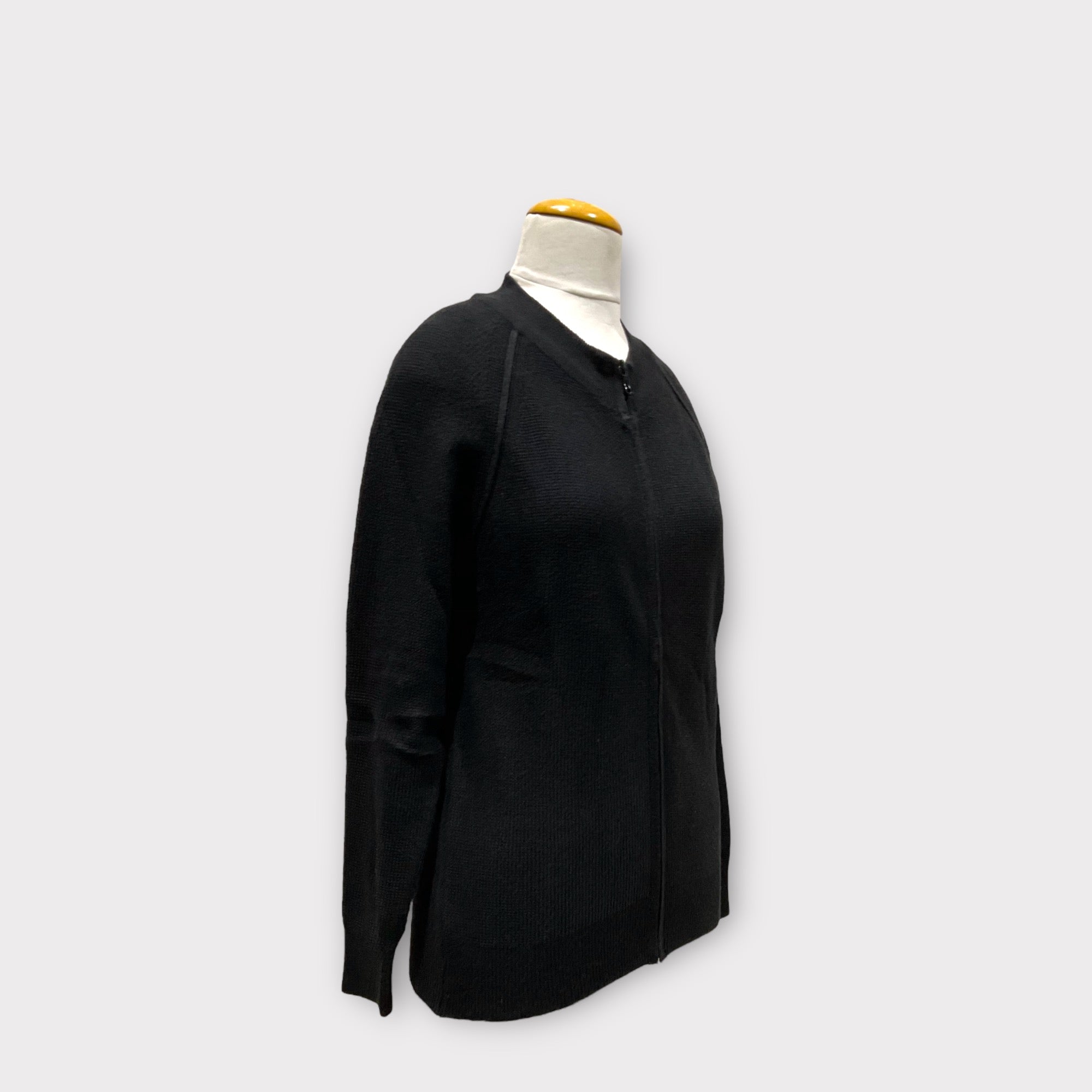 WOMEN SWEATER