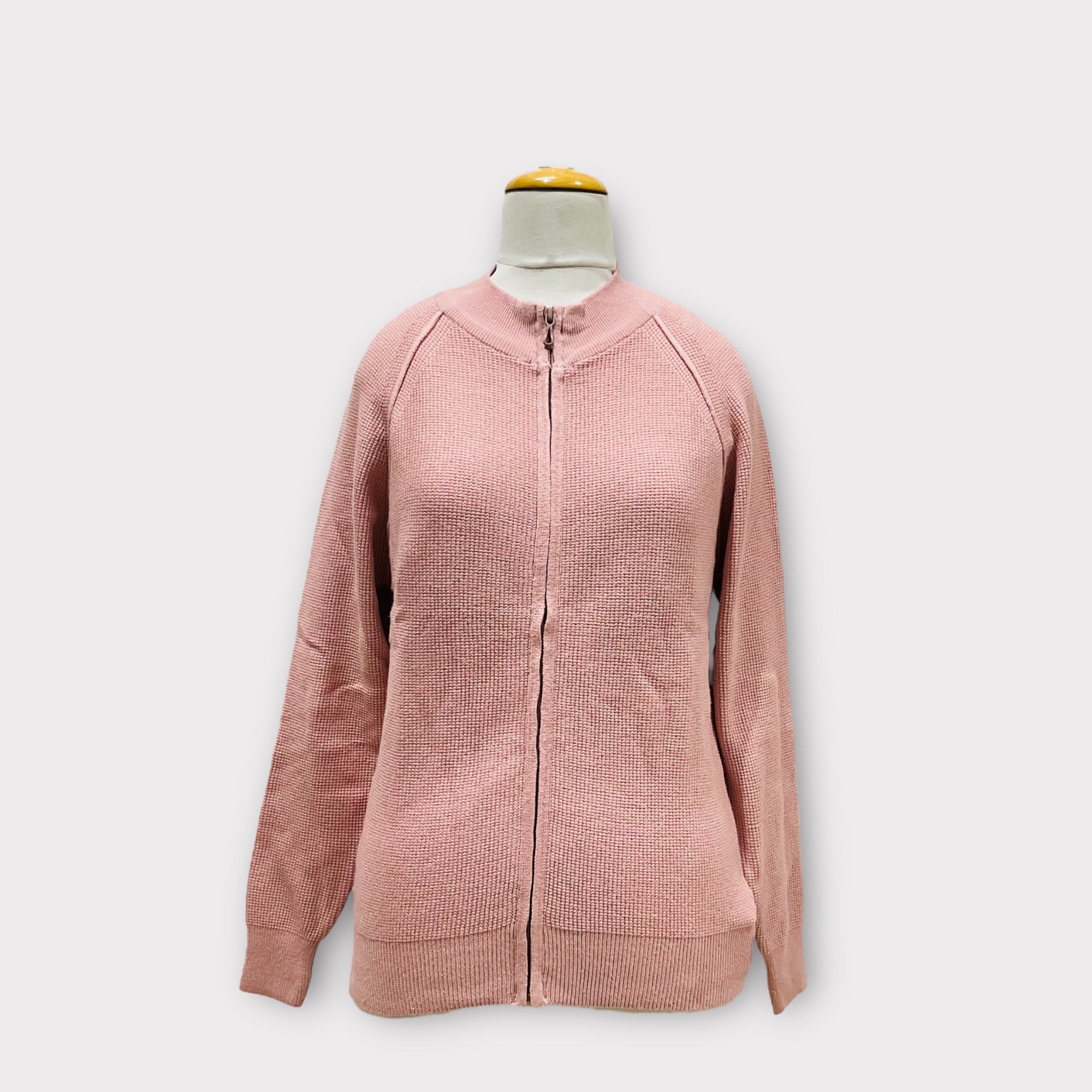 WOMEN SWEATER