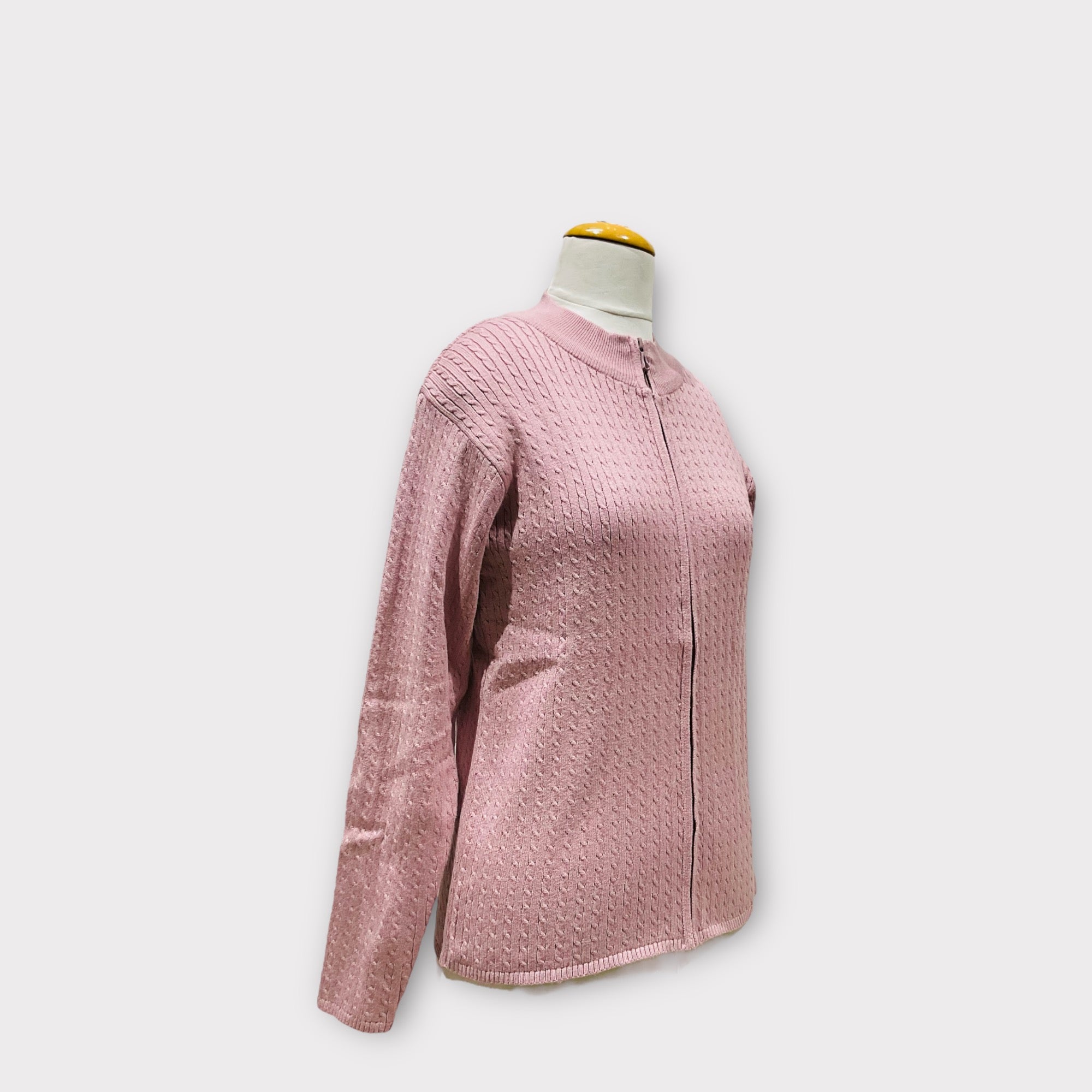 WOMEN SWEATER