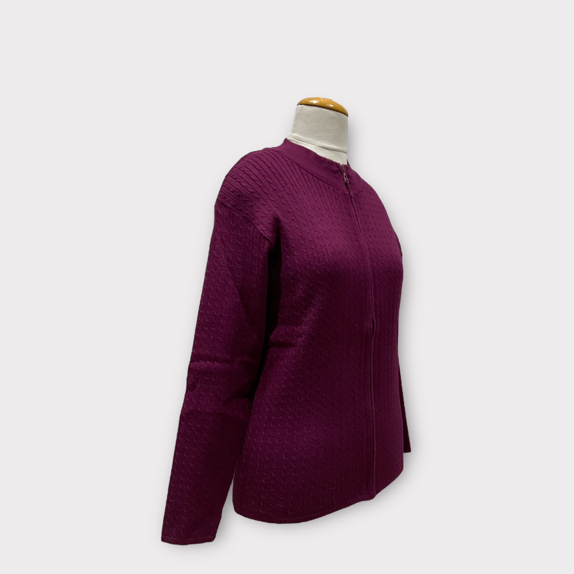 WOMEN SWEATER
