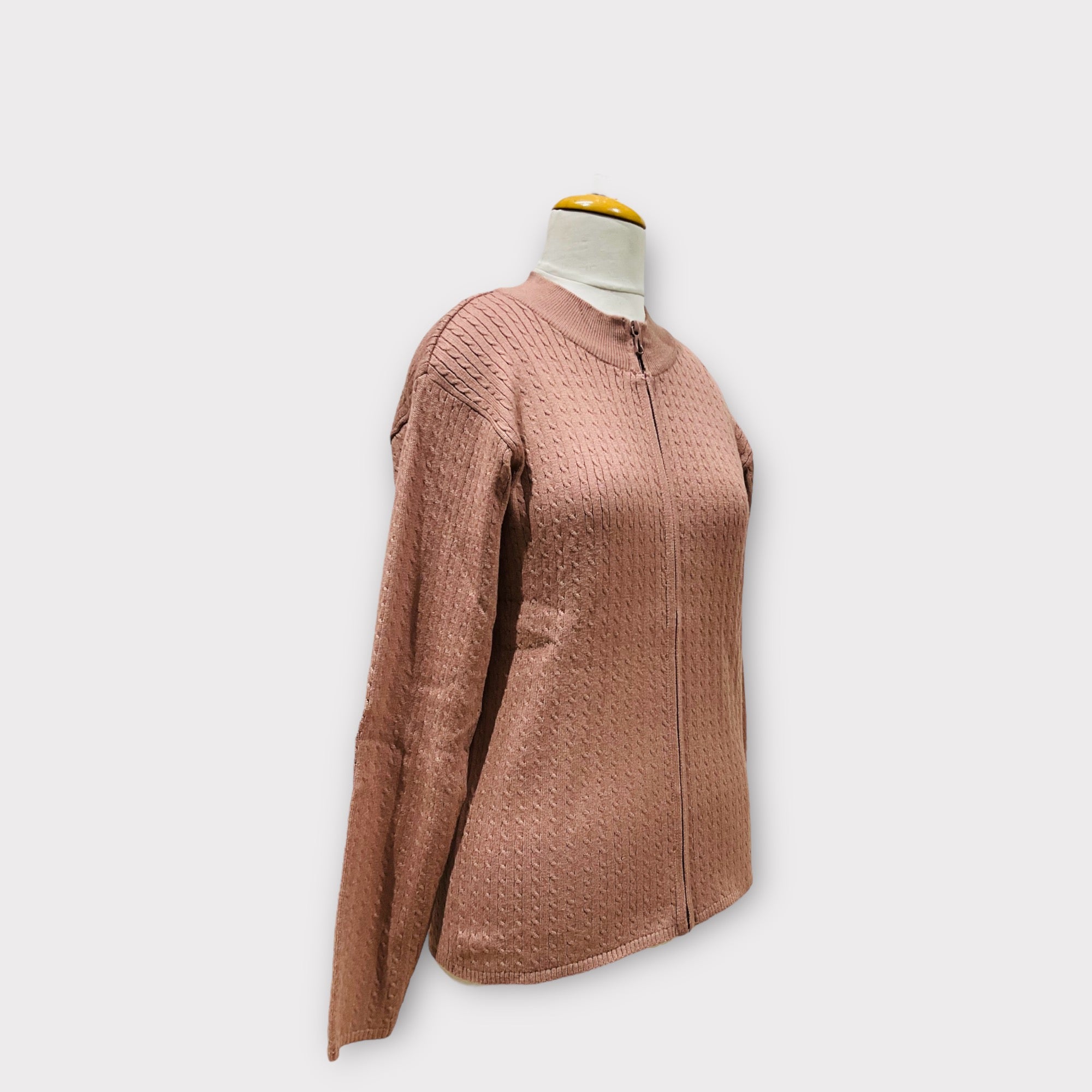 WOMEN SWEATER