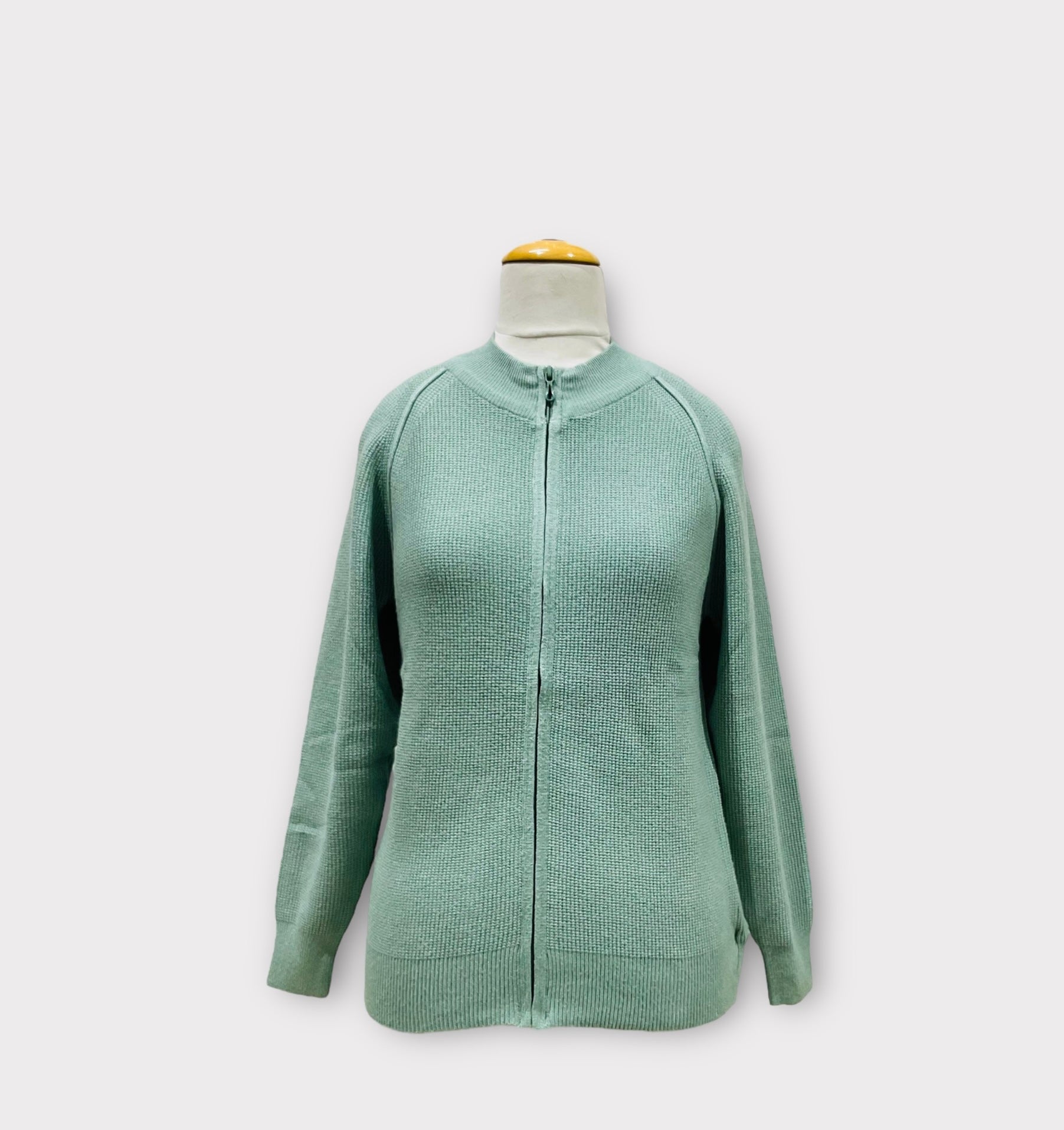 WOMEN SWEATER