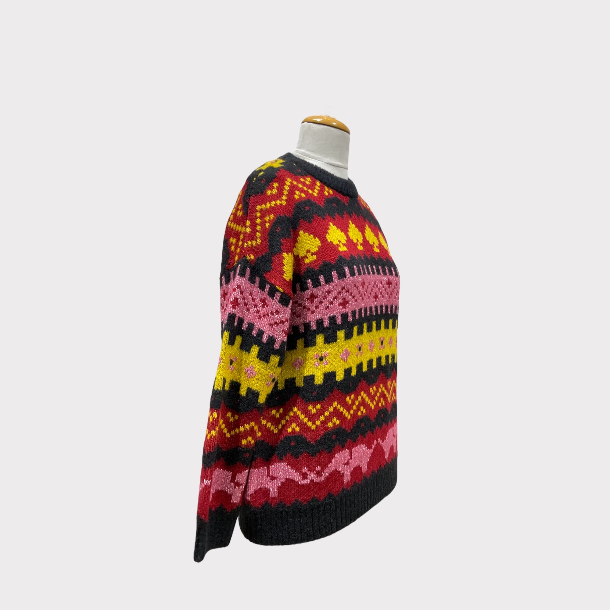 WOMEN SWEATER
