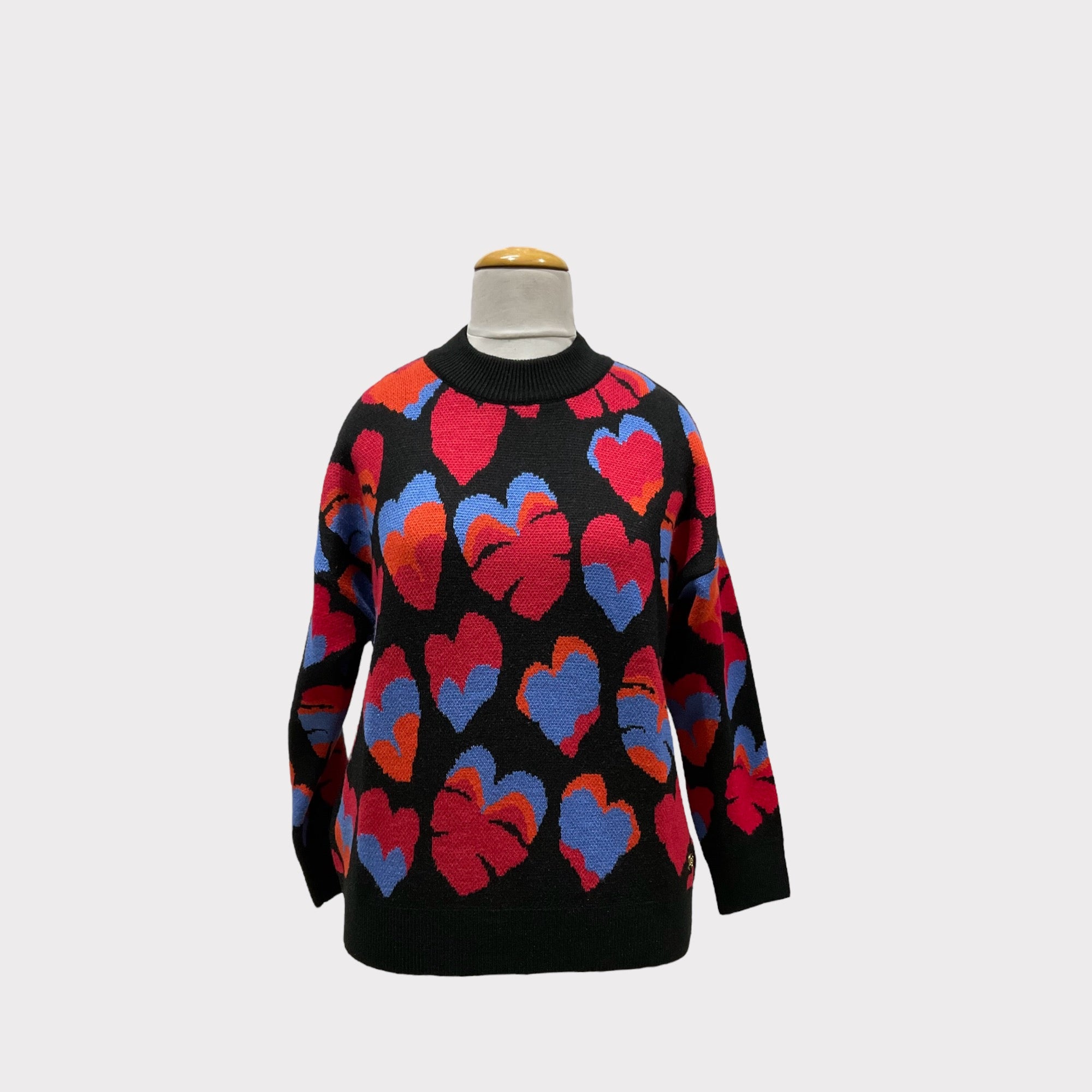 WOMEN SWEATER