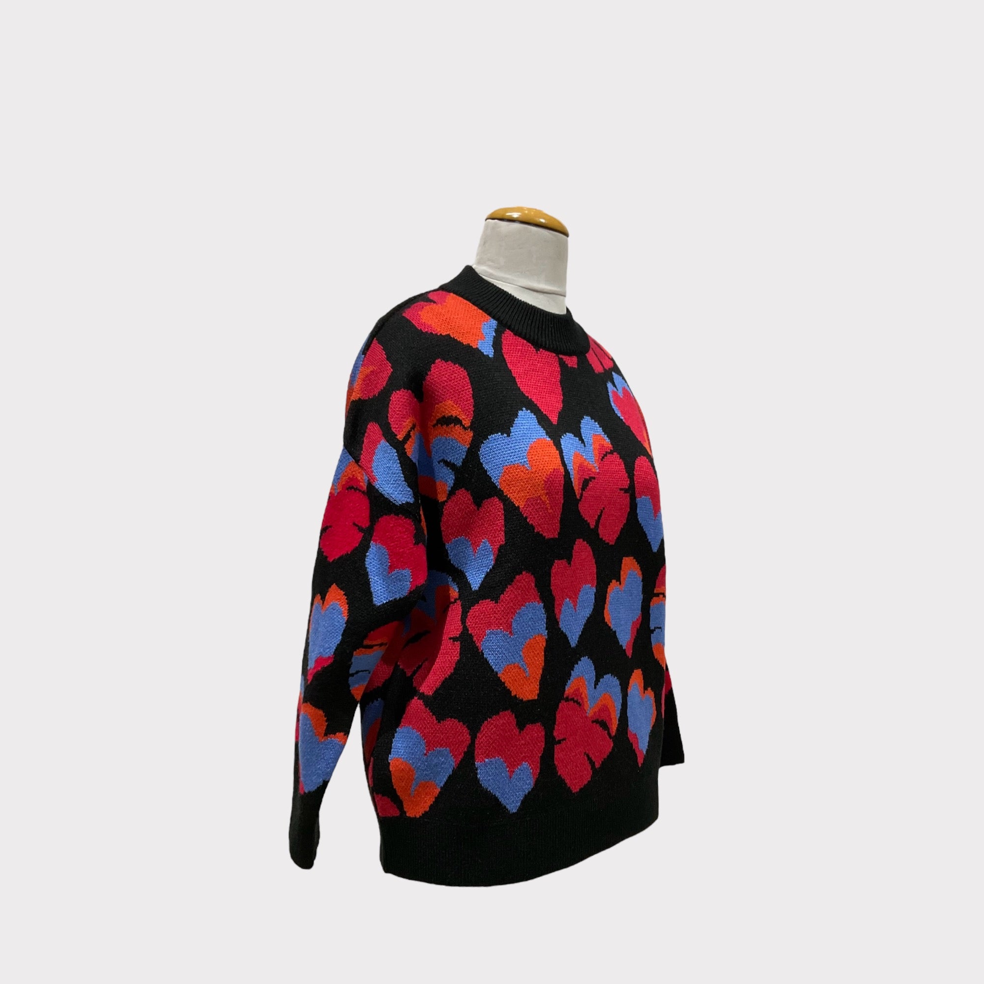 WOMEN SWEATER