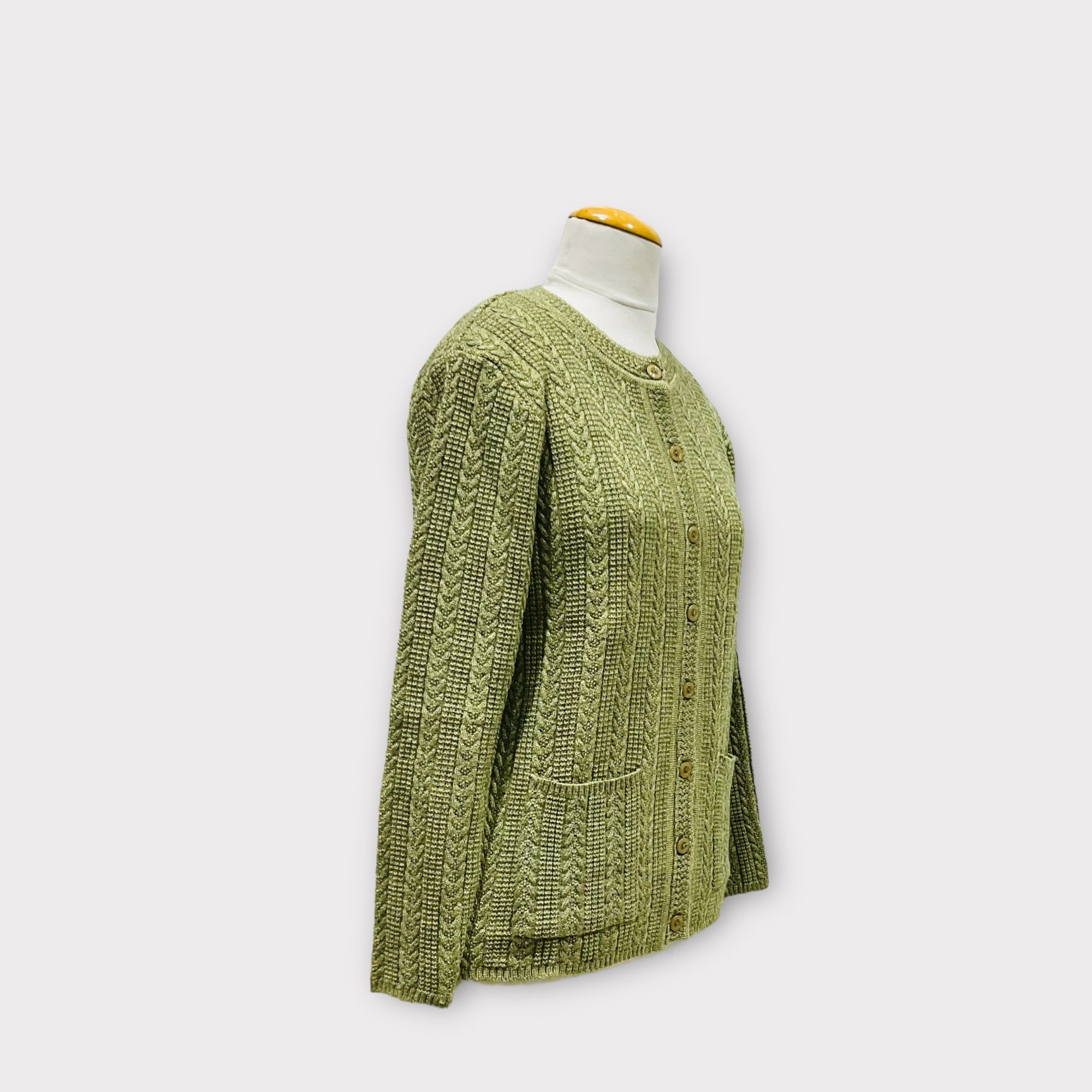 WOMEN SWEATER