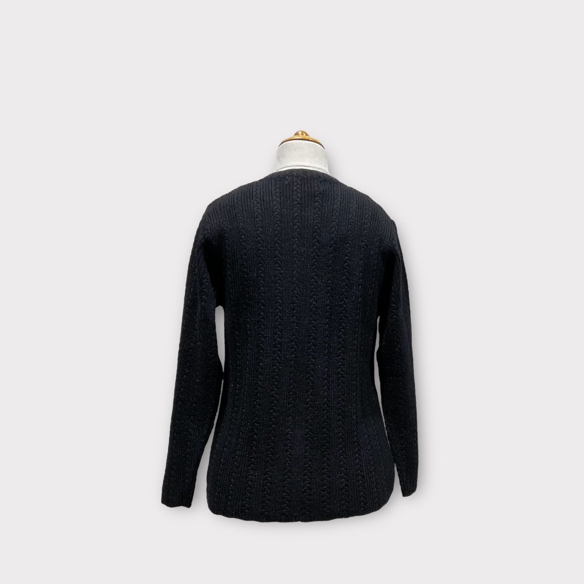 WOMEN SWEATER
