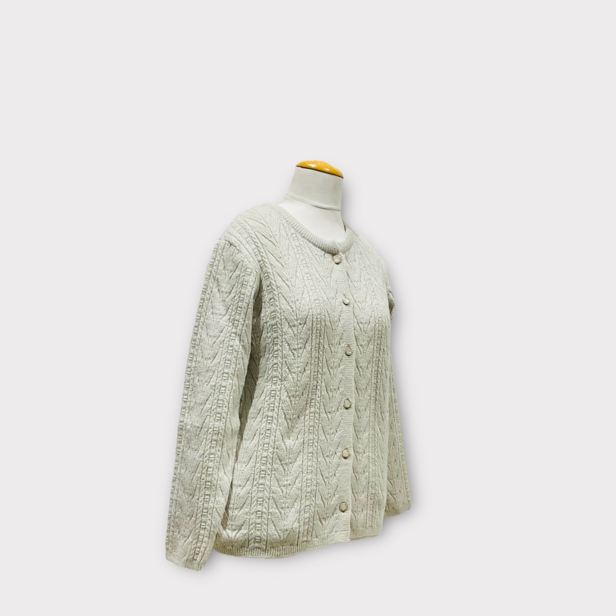 WOMEN SWEATER