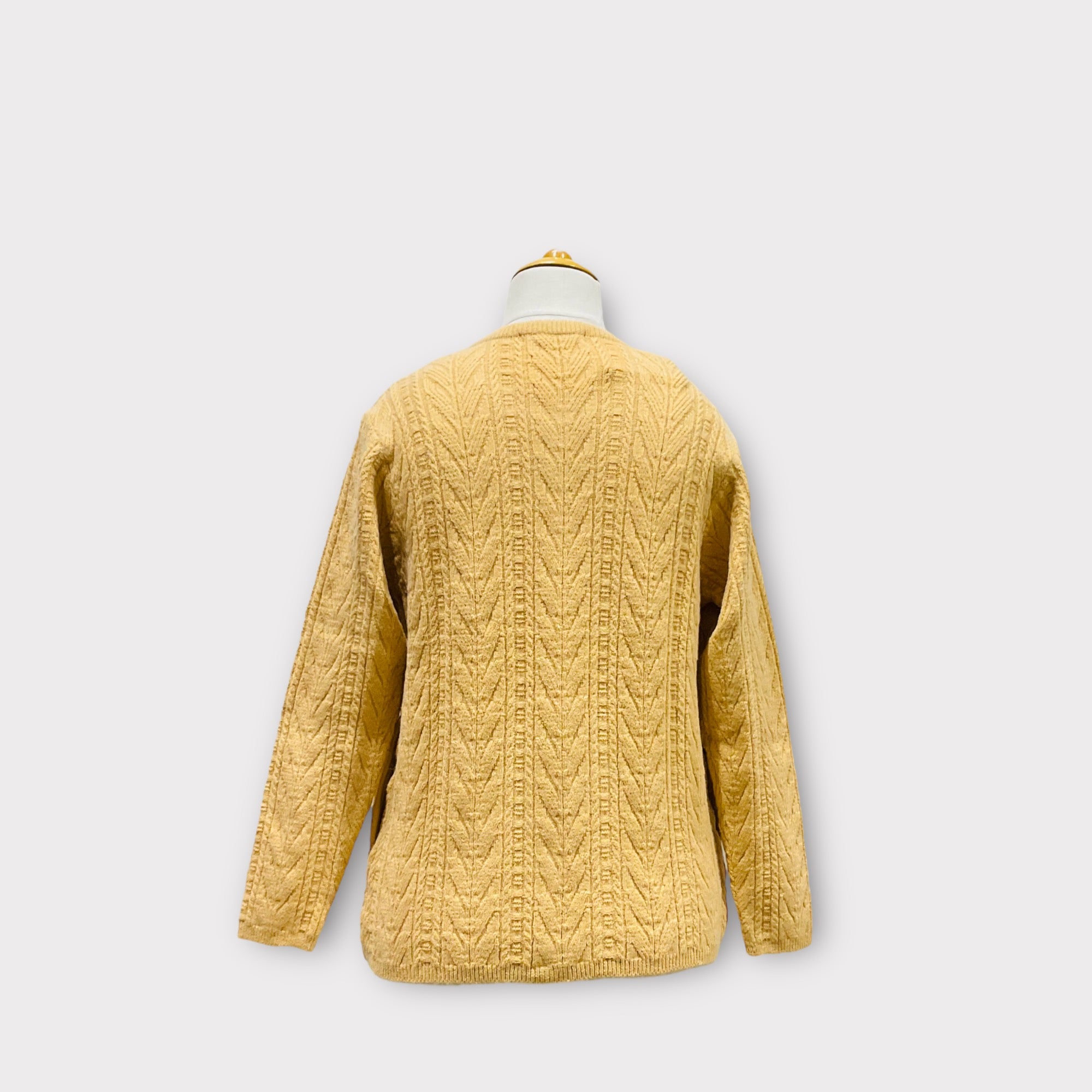 WOMEN SWEATER
