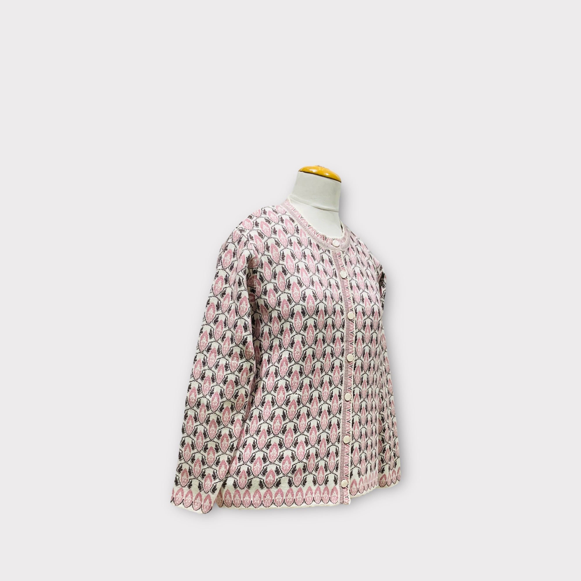 WOMEN SWEATER