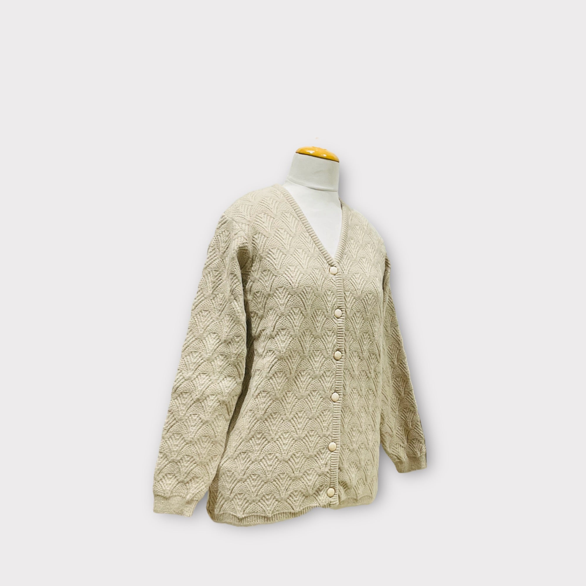WOMEN SWEATER