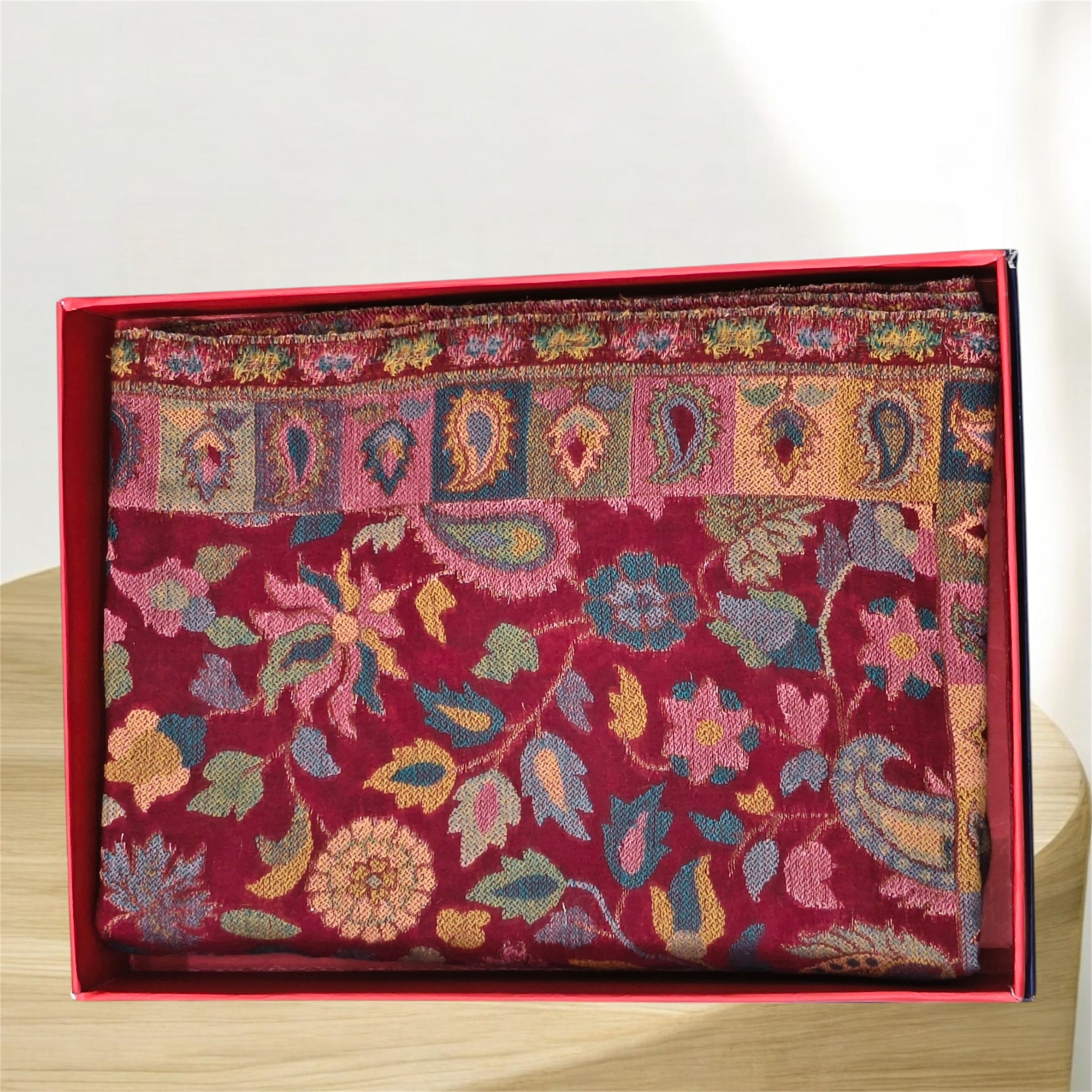 WOMEN WOOLEN STOLE