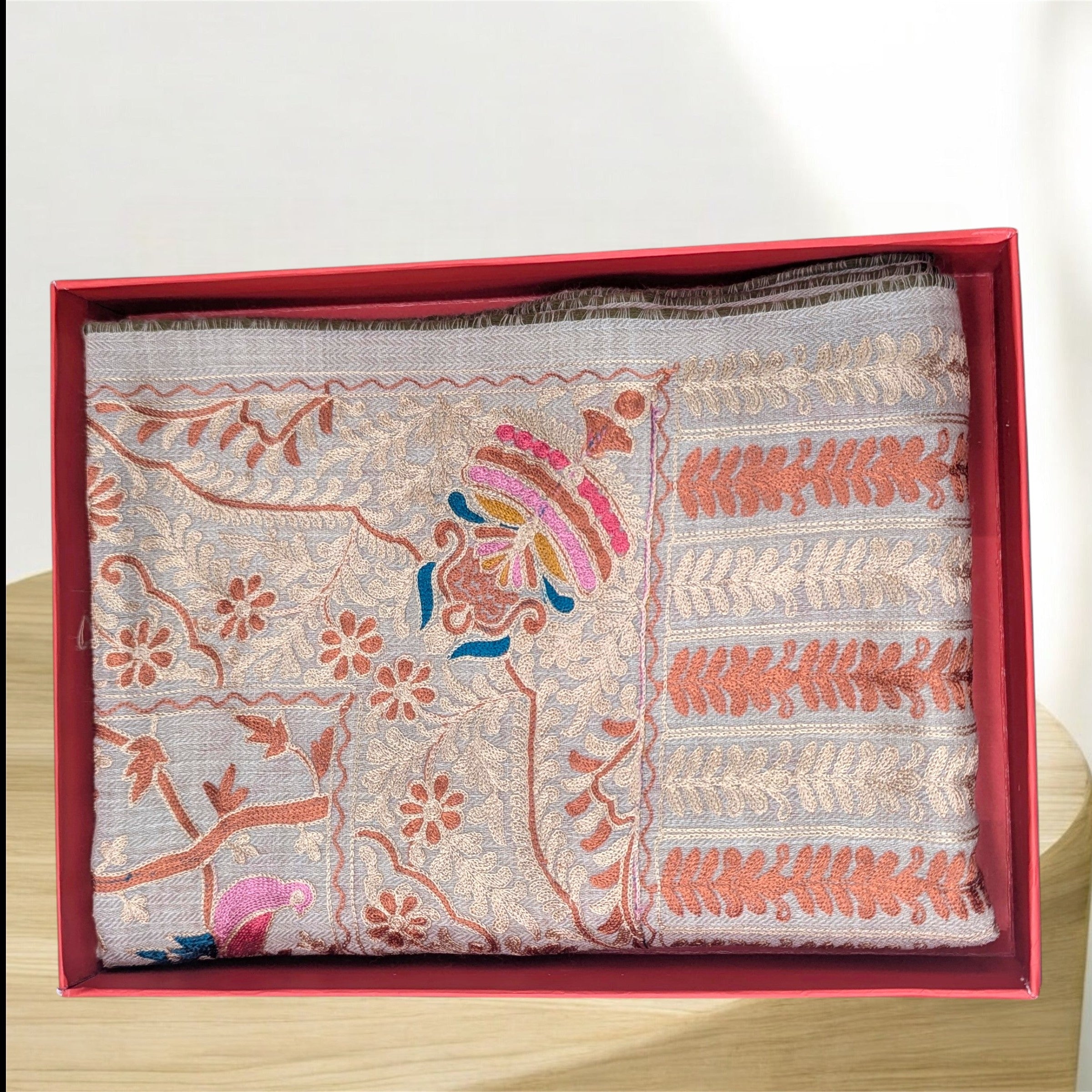 WOMEN WOOLEN STOLE