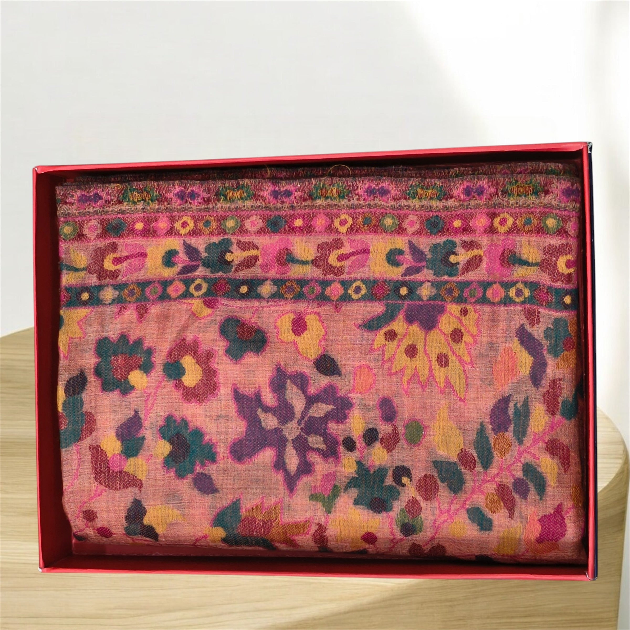 WOMEN WOOLEN STOLE