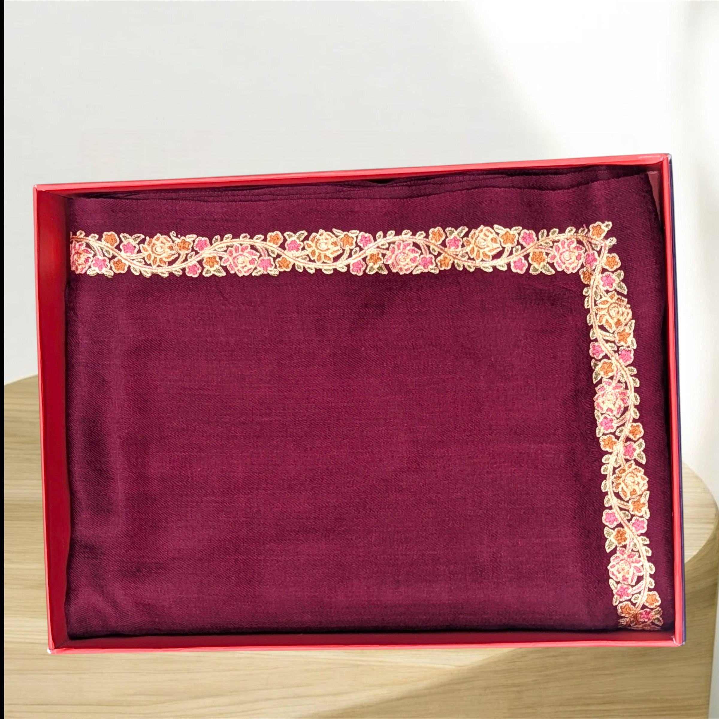 WOMEN WOOLEN STOLE