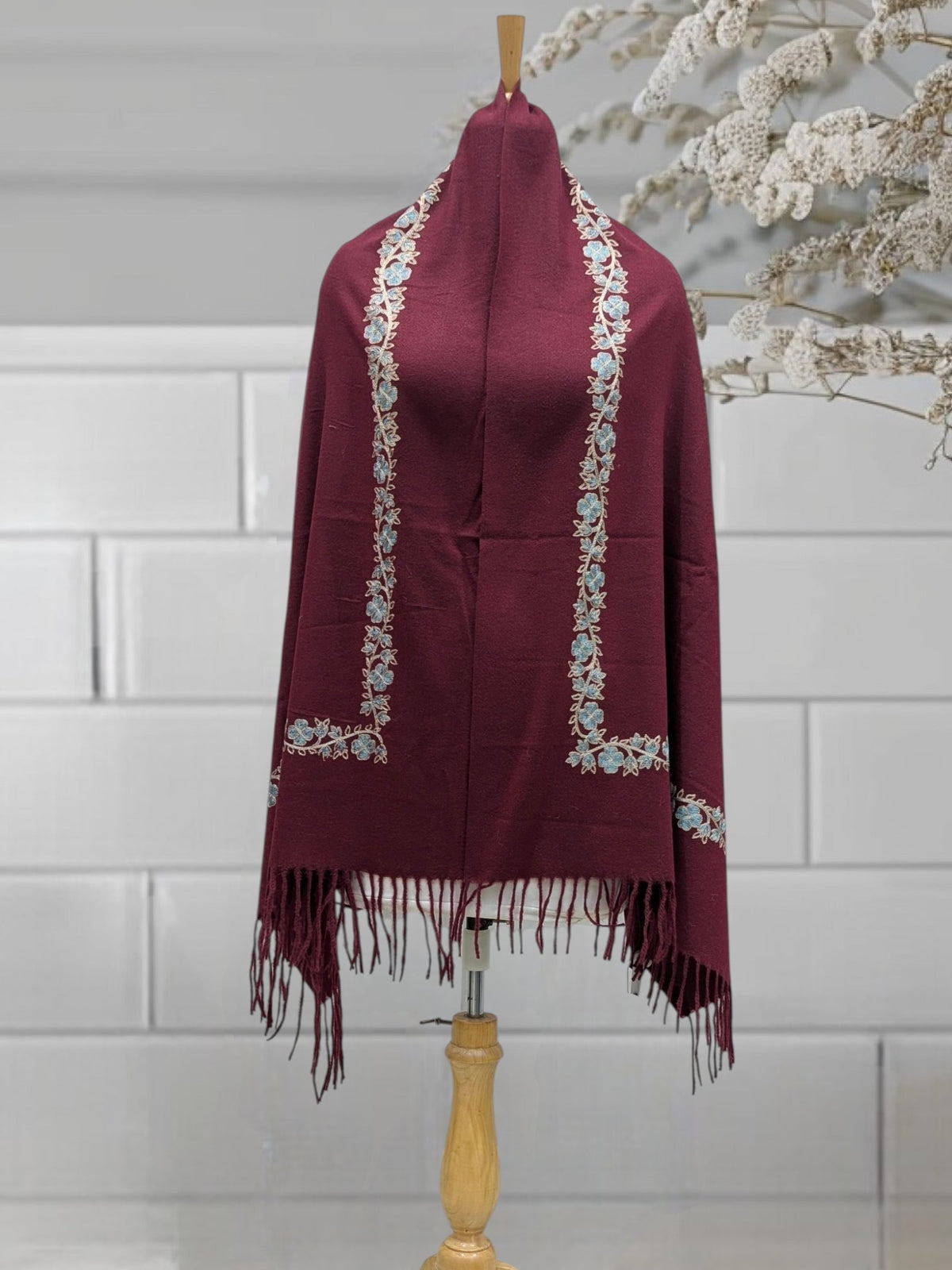 WOMEN'S WOOLEN STOLE
