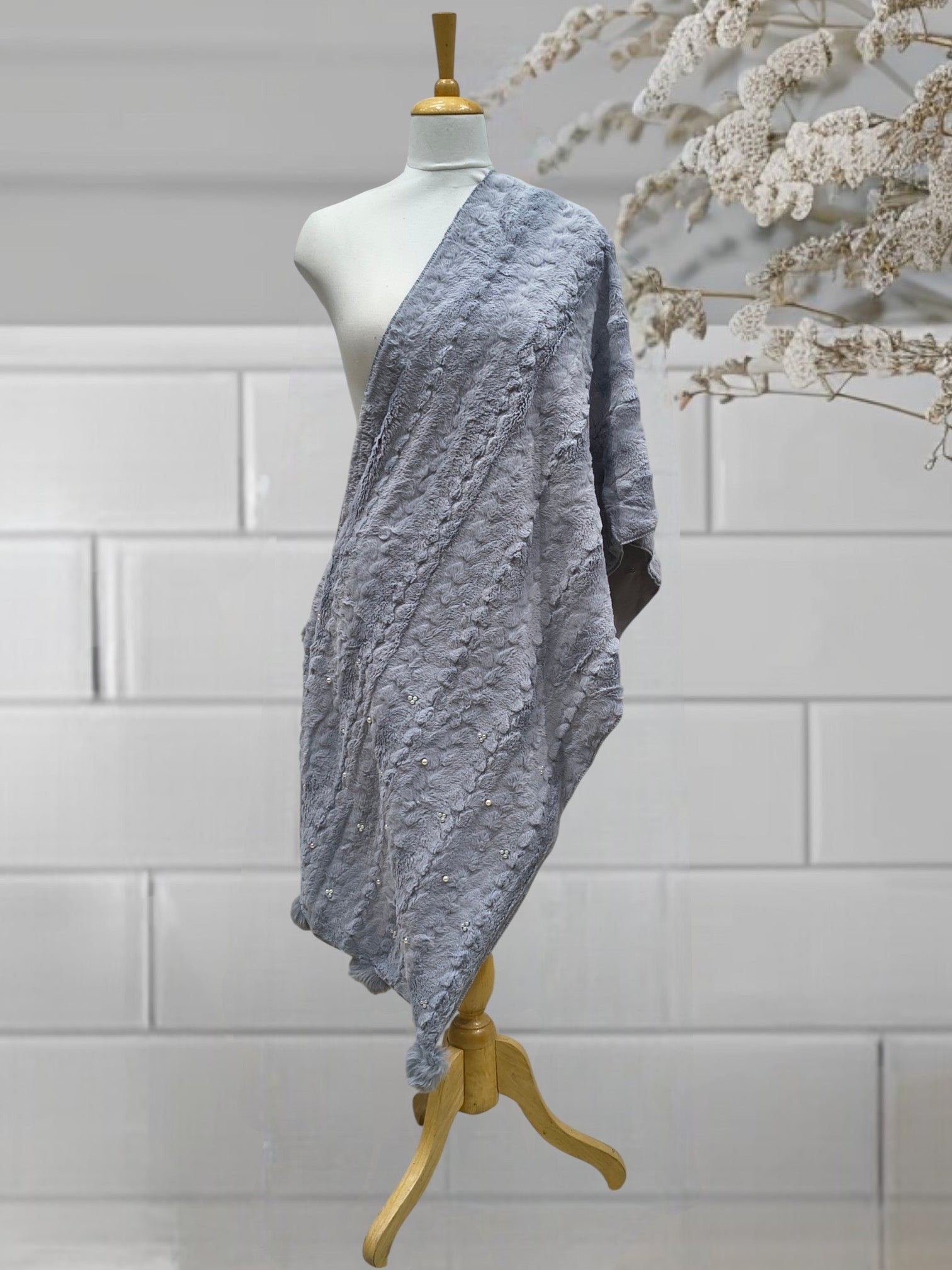 WOMEN WOOLEN STOLE
