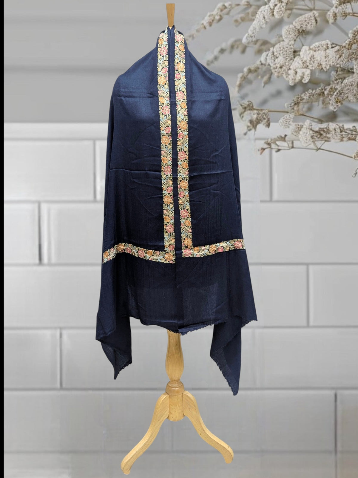 WOMEN WOOLEN STOLE