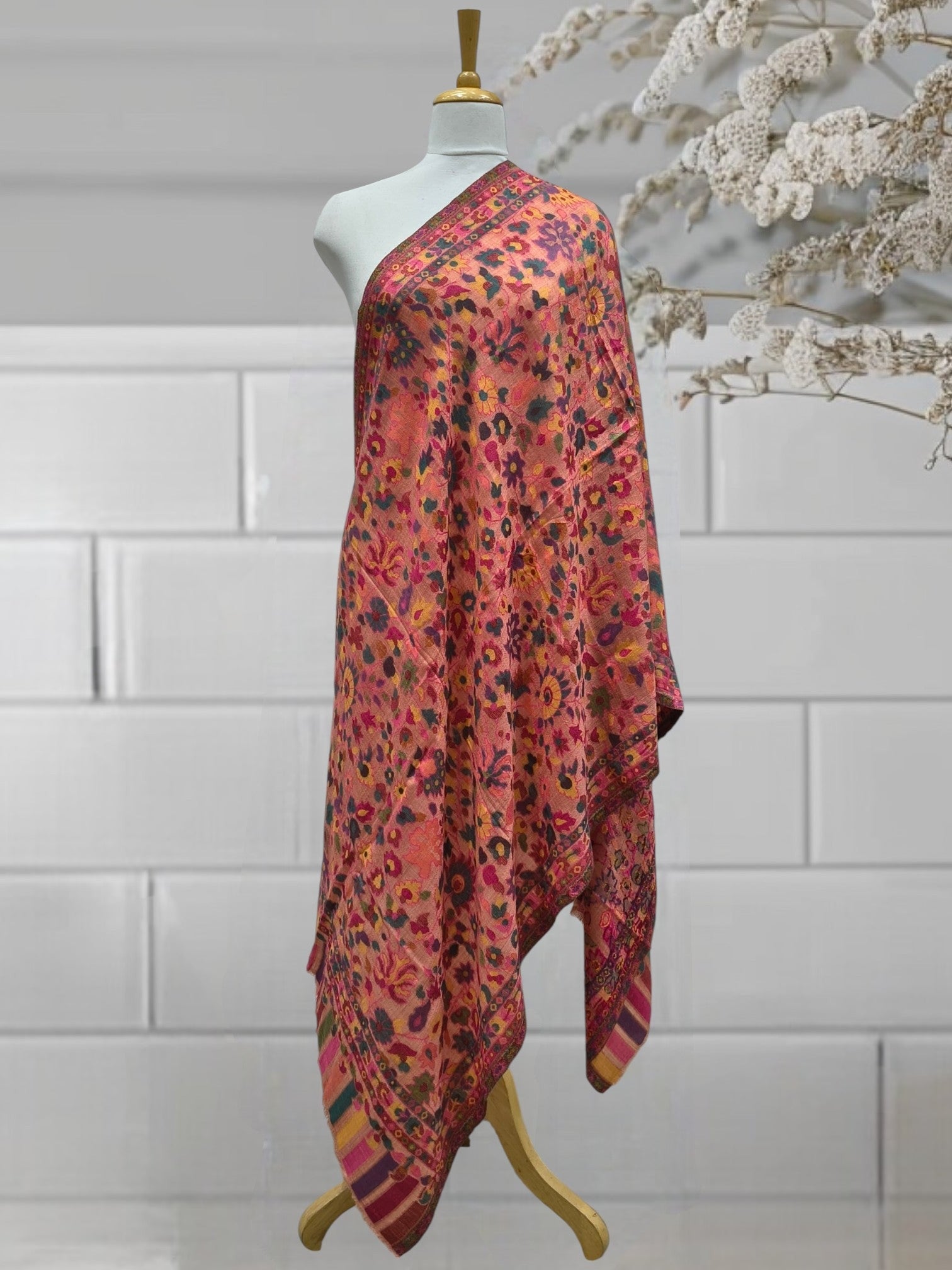 WOMEN WOOLEN STOLE