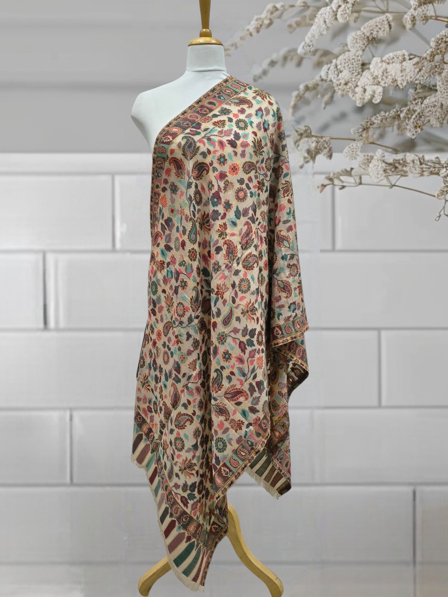 WOMEN WOOLEN STOLE