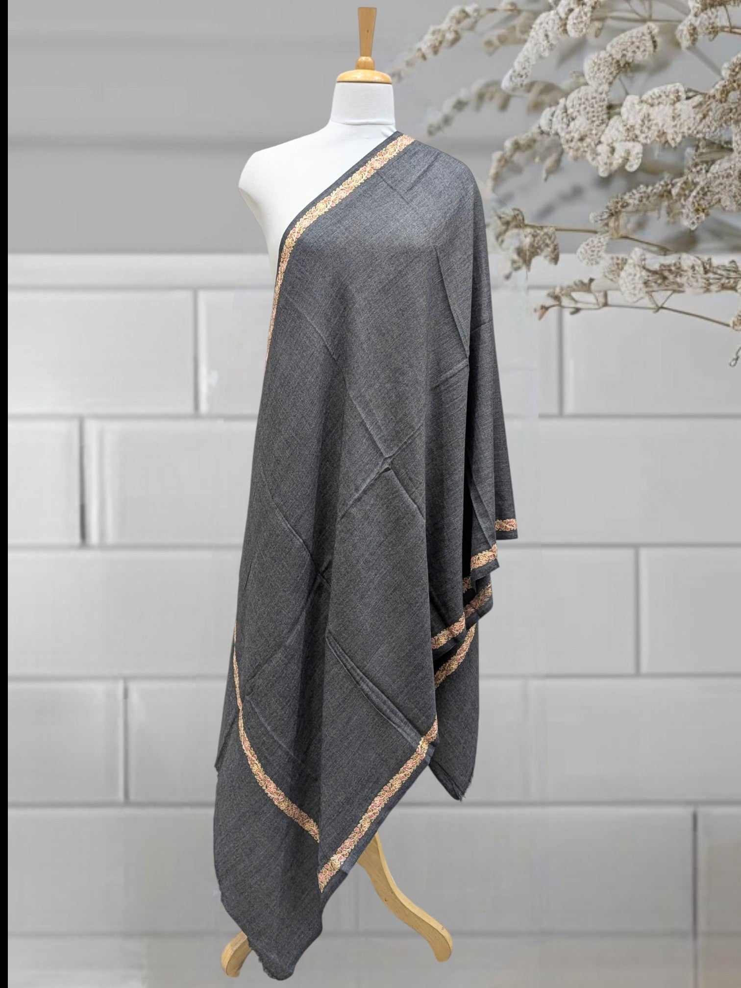 WOMEN WOOLEN STOLE