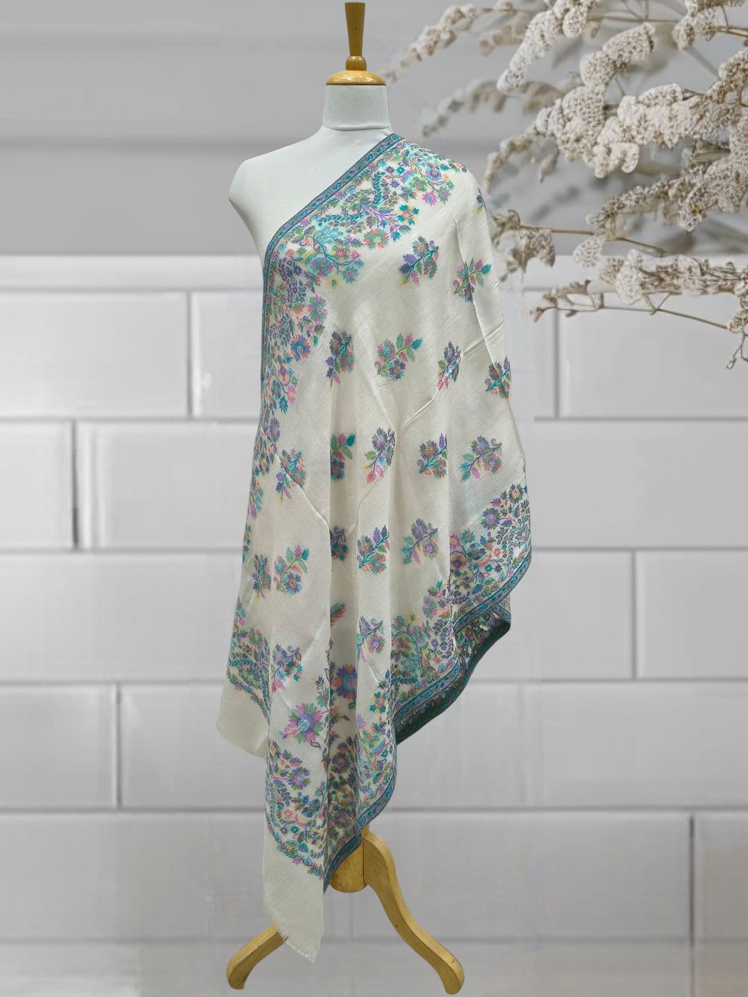 WOMEN WOOLEN STOLE