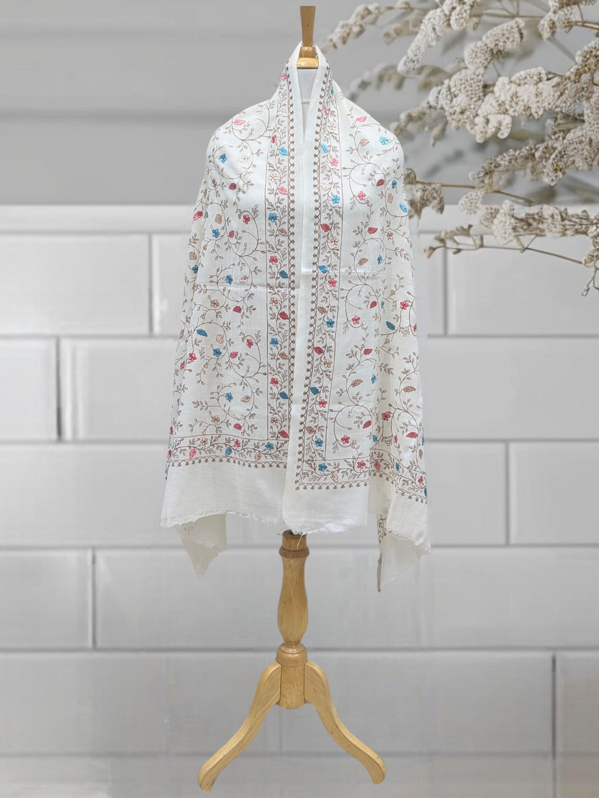 WOMEN WOOLEN STOLE