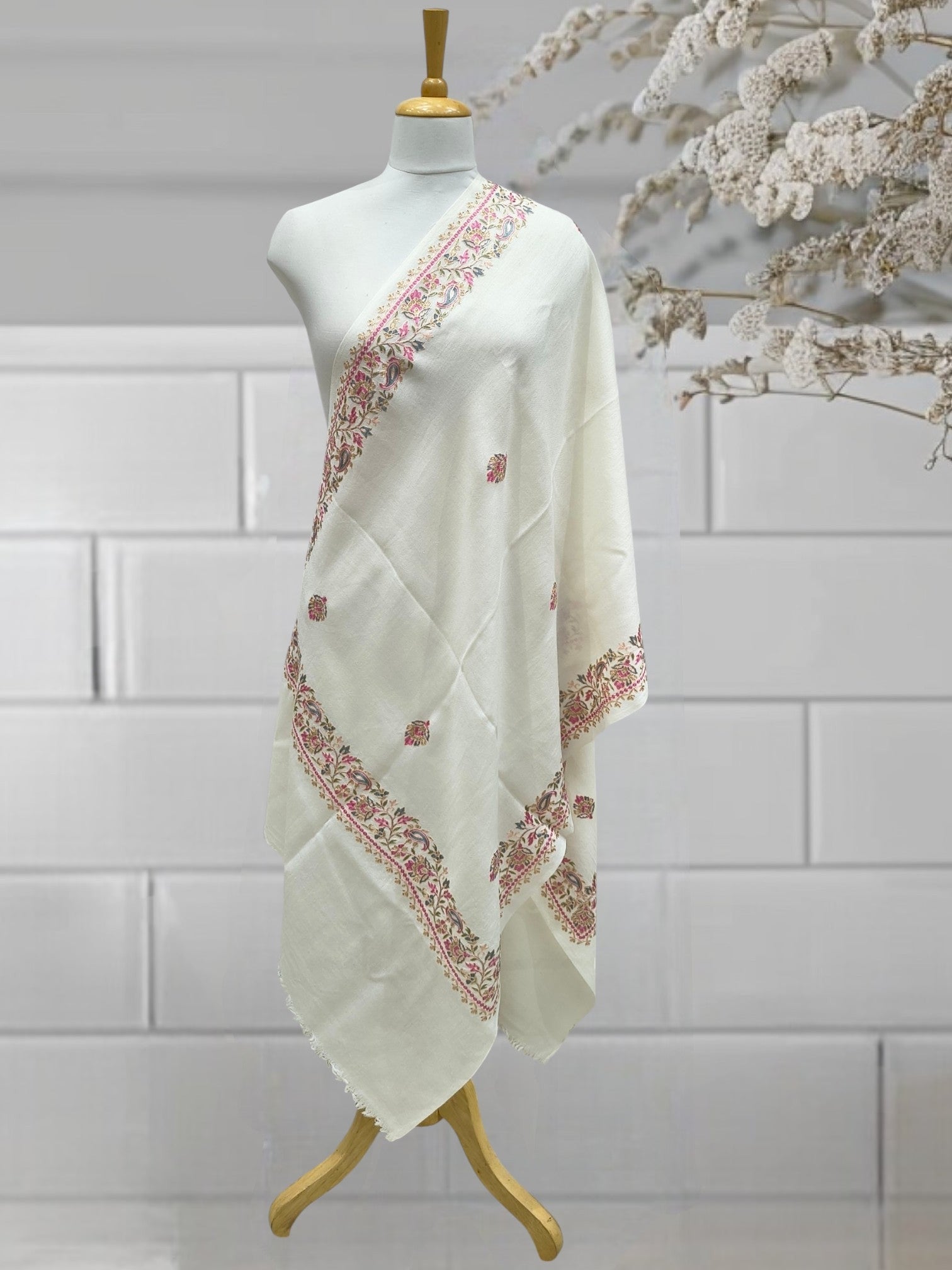 WOMEN WOOLEN STOLE