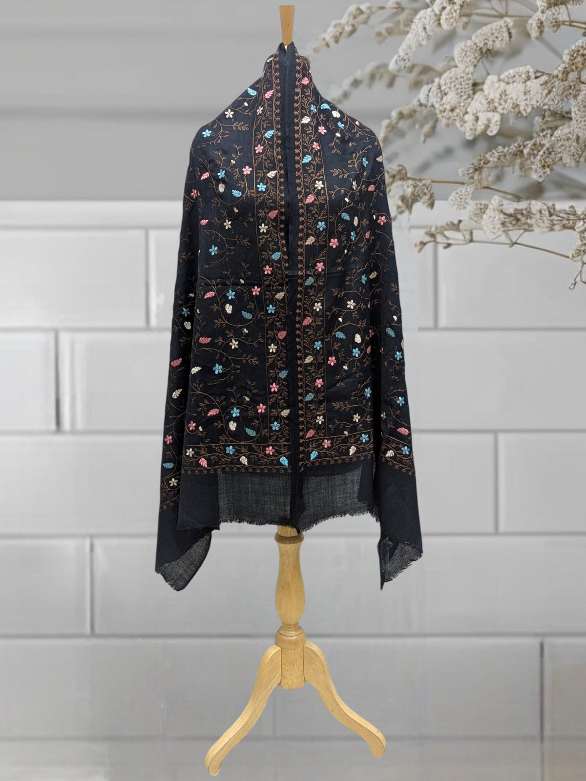 WOMEN WOOLEN STOLE