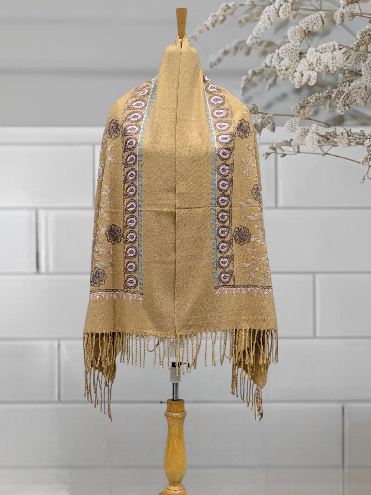 WOMEN'S WOOLEN STOLE