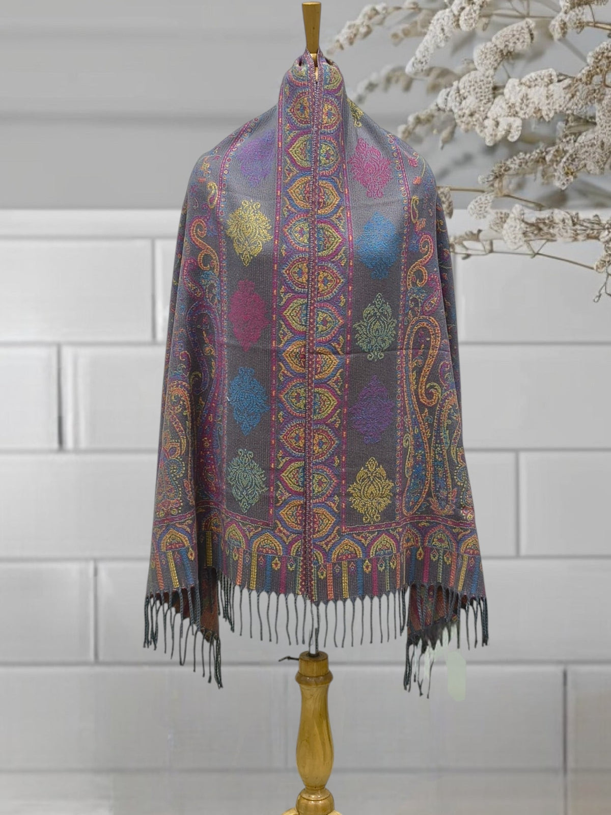 WOMEN'S WOOLEN STOLE
