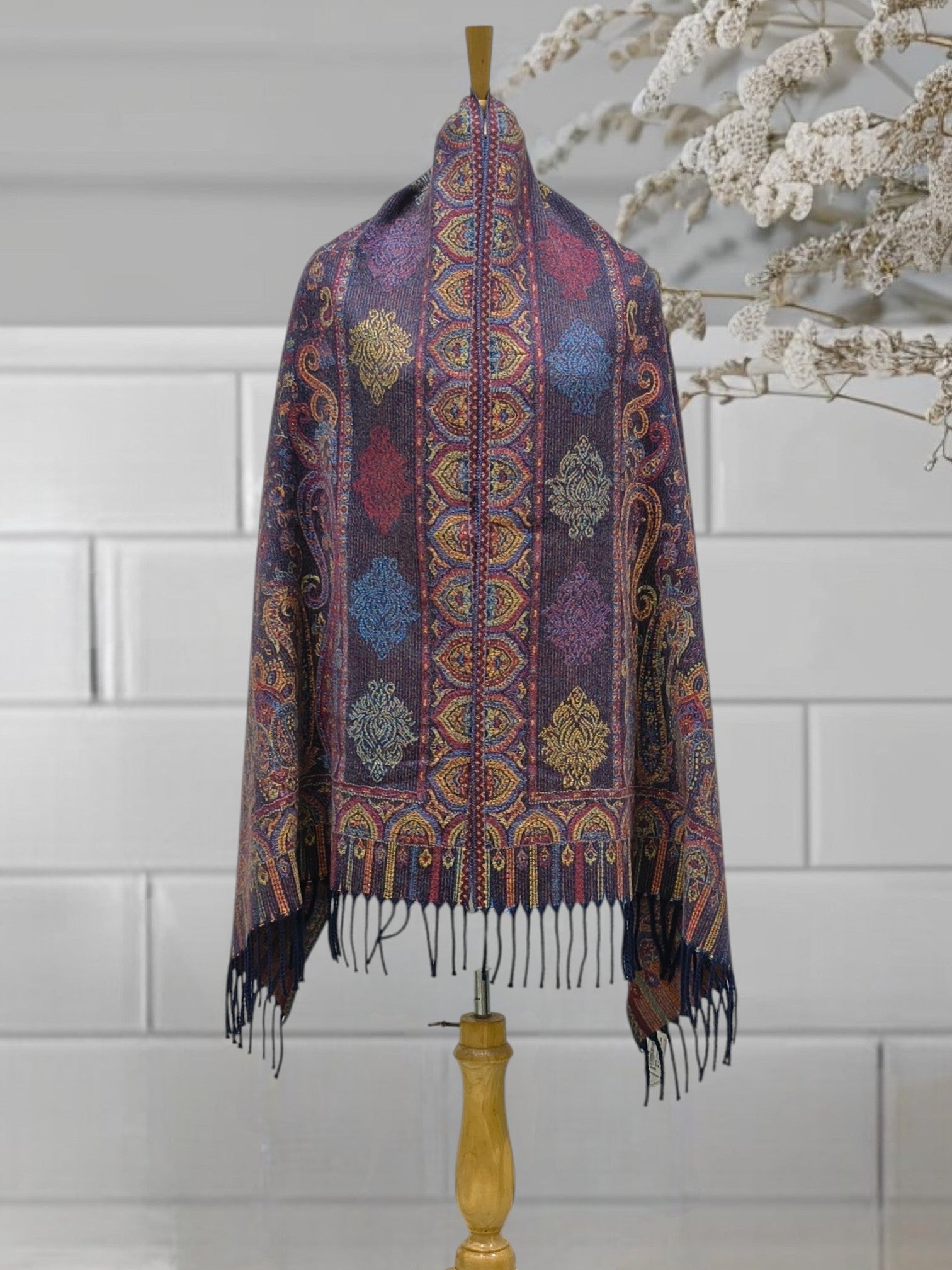 WOMEN'S WOOLEN STOLE
